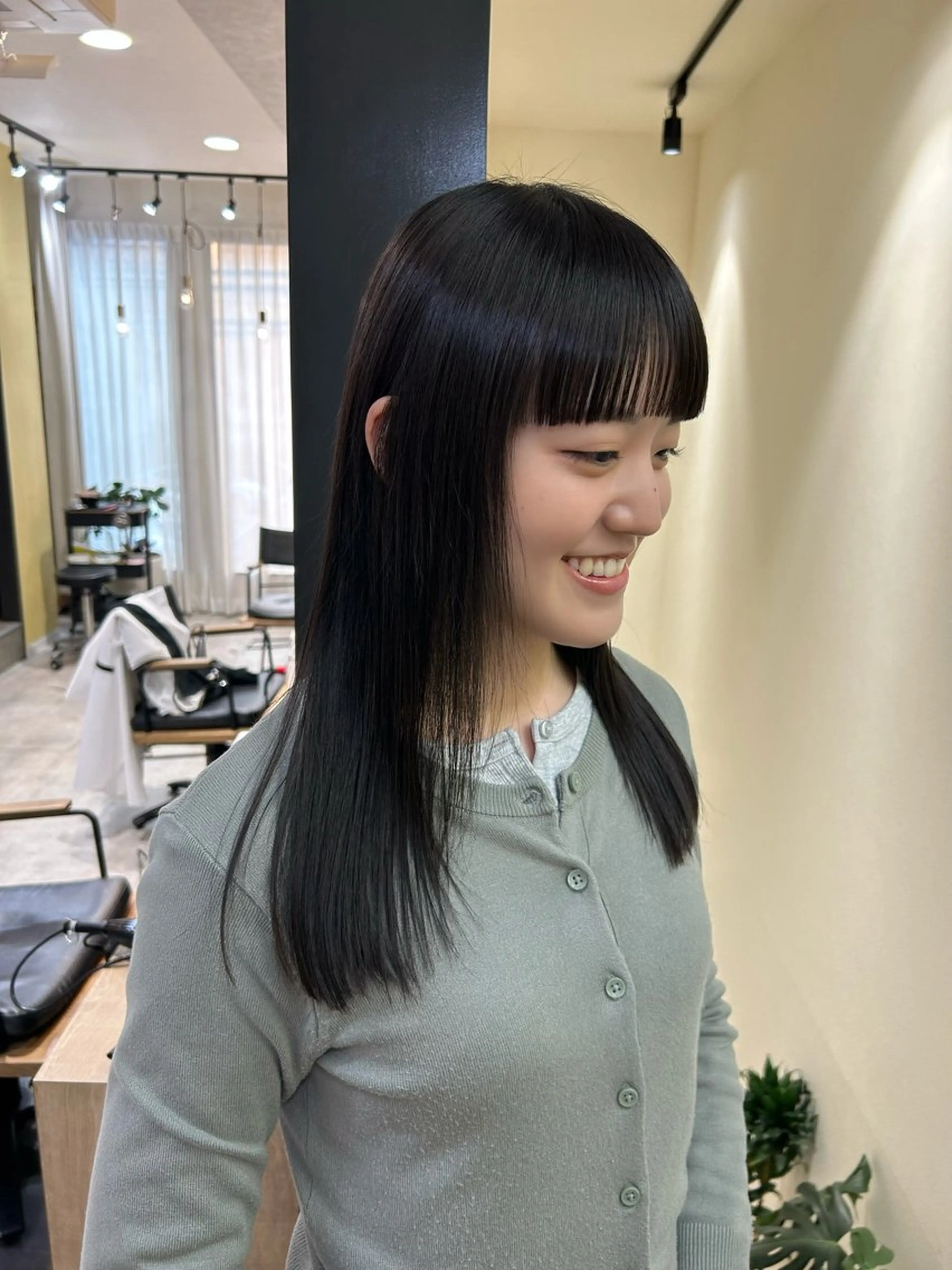 セミロング カラー カット ヘアカラー トリートメント hub hair 透明感/レイヤーのヘアスタイル