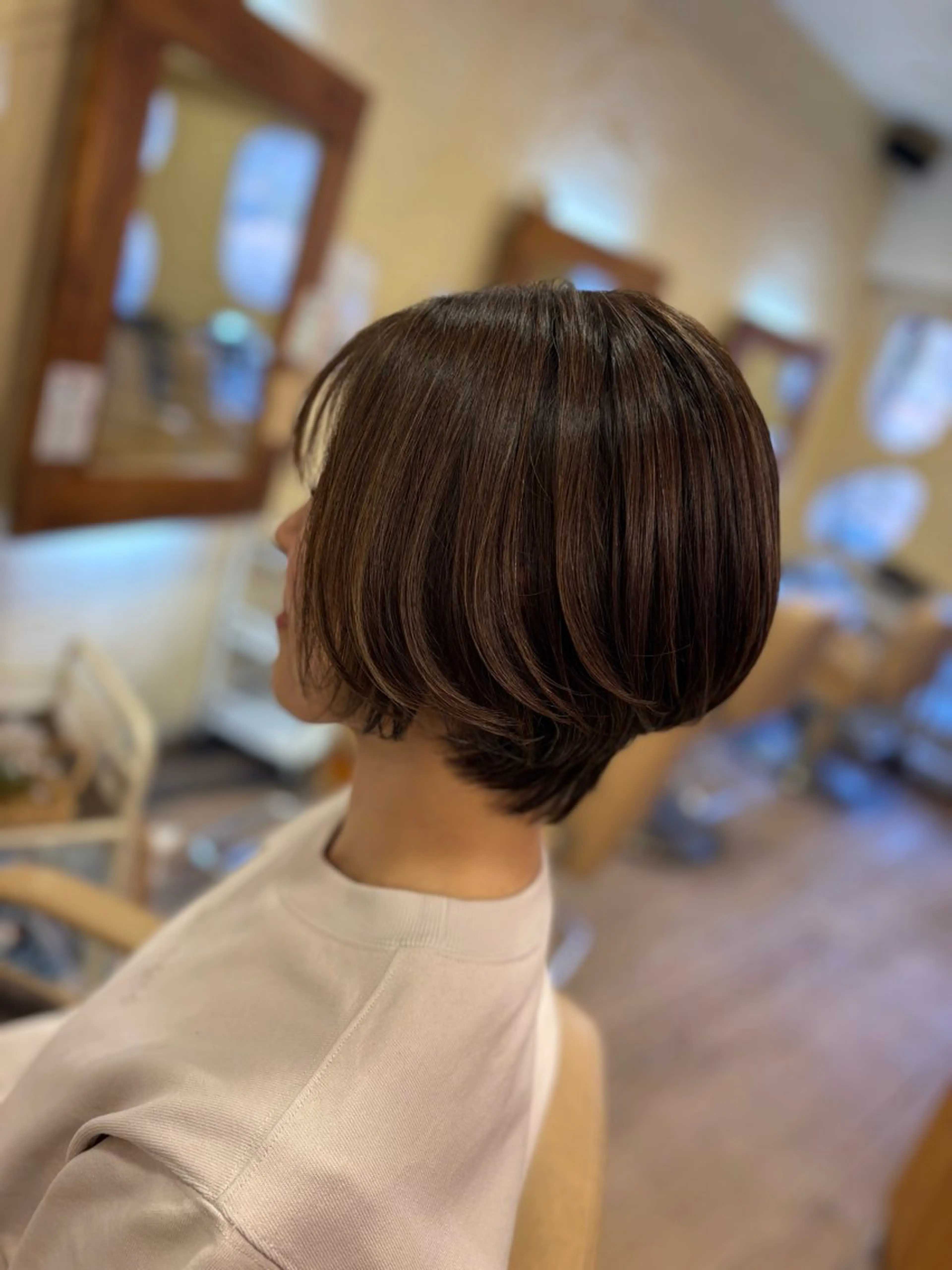 ショート カット ヘアカラー トリートメント 柘植 雅大のヘアスタイル