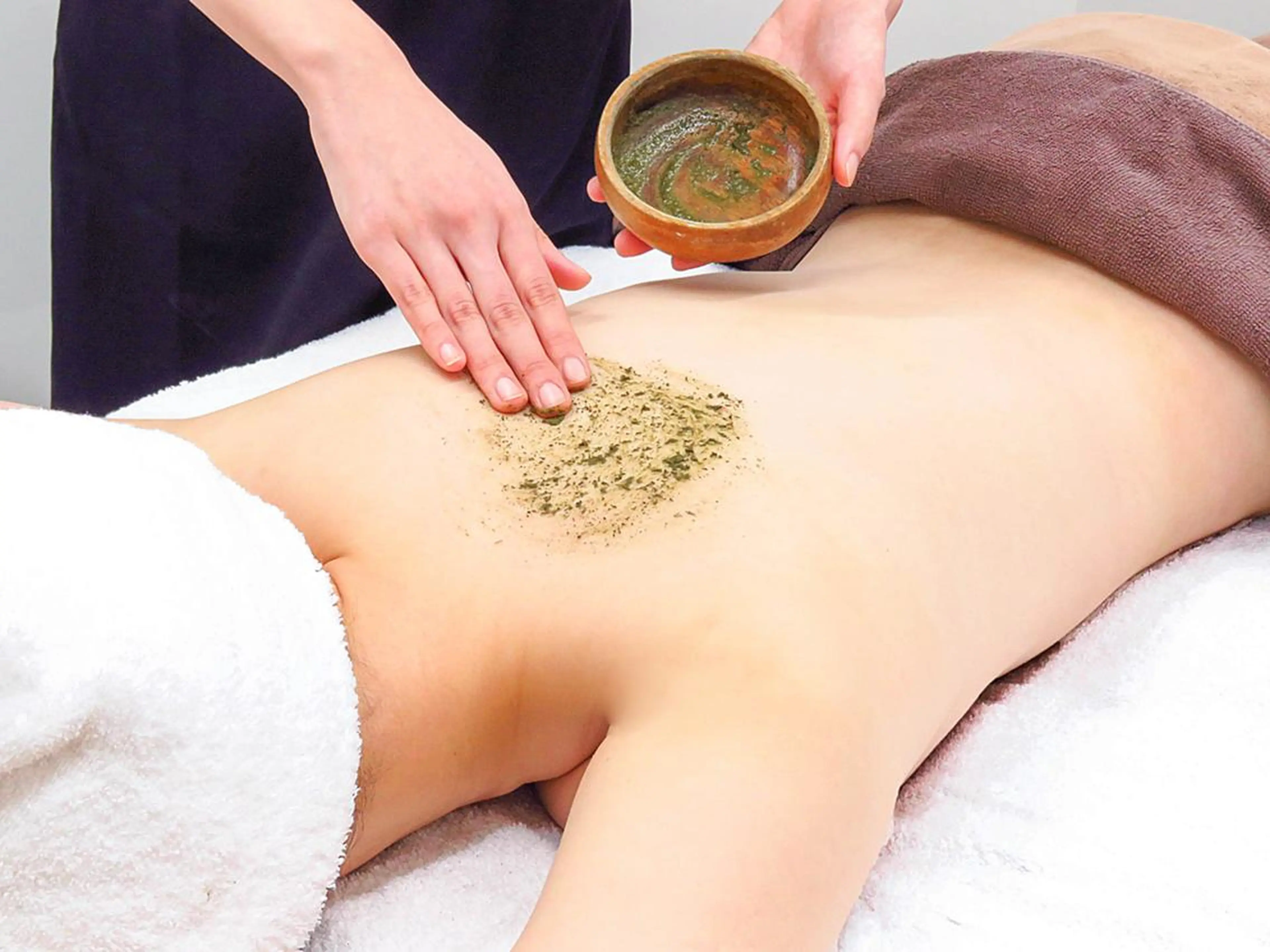 【新規限定】お背中国産ハーブピーリング《増量!》11,000円※メッセージにて予約確定※の写真