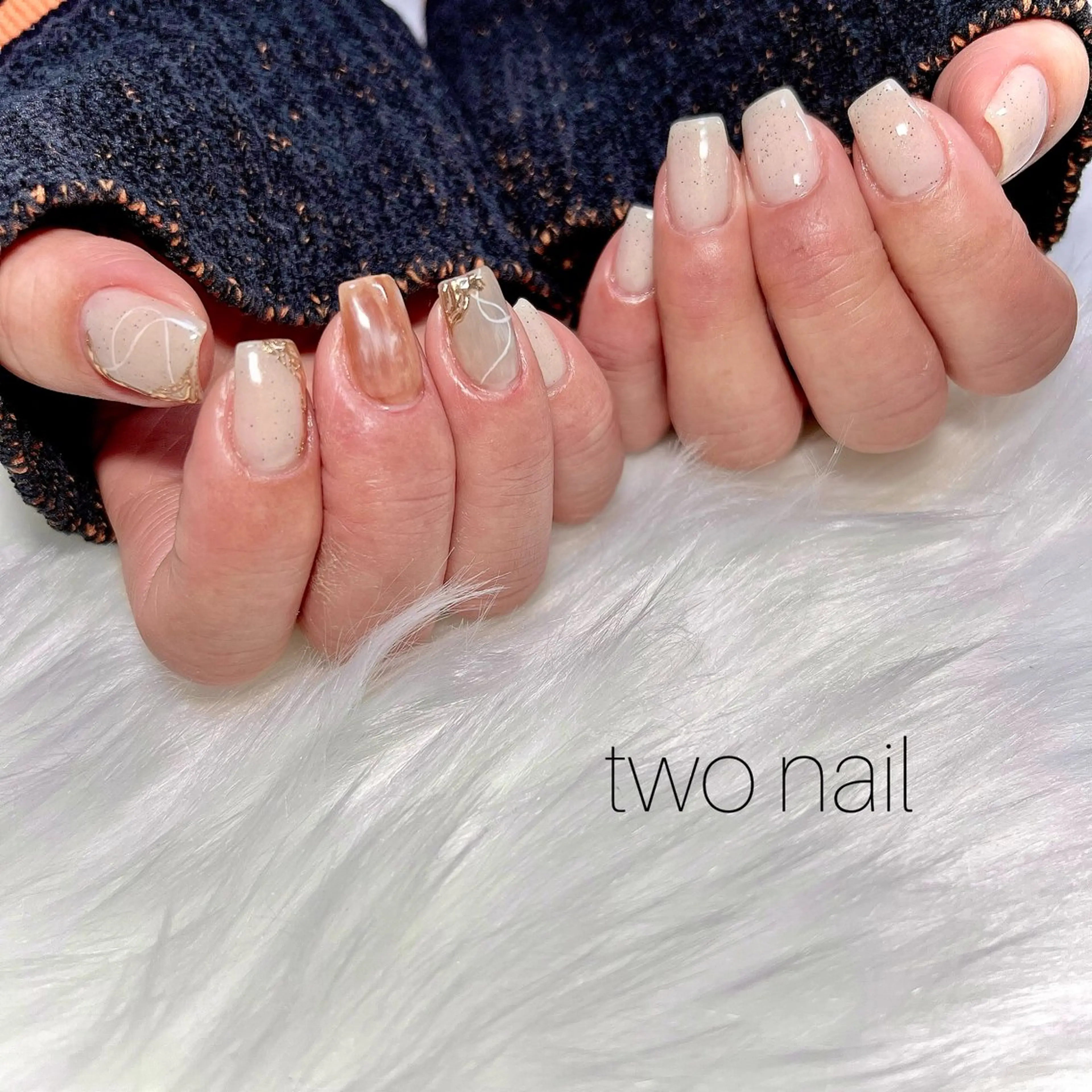 ネイル ブラウン ネイルチップ ホワイト ハンドネイル two nailのネイルデザイン