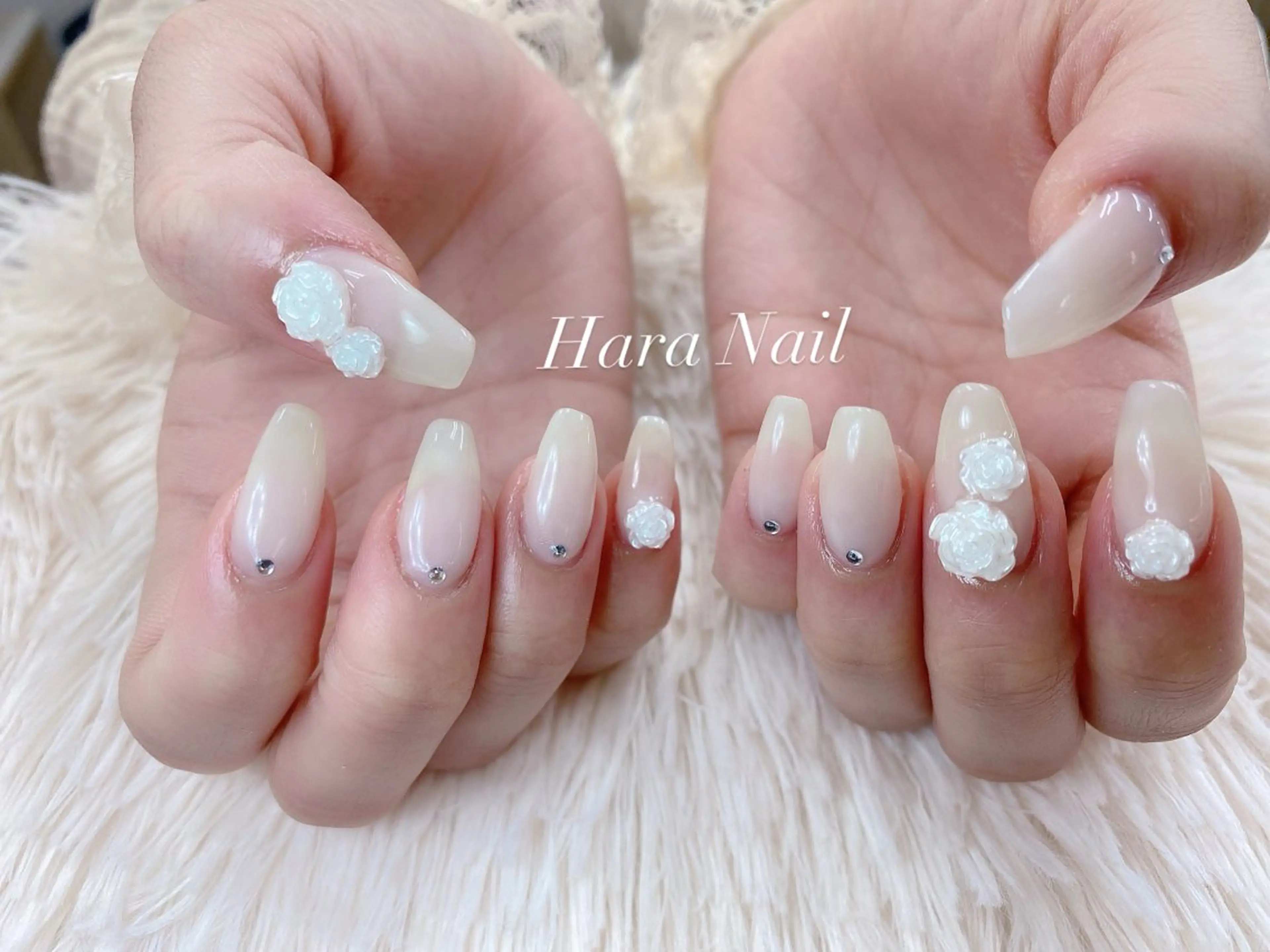 ネイル チークネイル 桜ネイル フレンチネイル ジェルネイル グラデーション ハンドネイル ハンドケア Hara Nail 【パラジェル使用】のネイルデザイン
