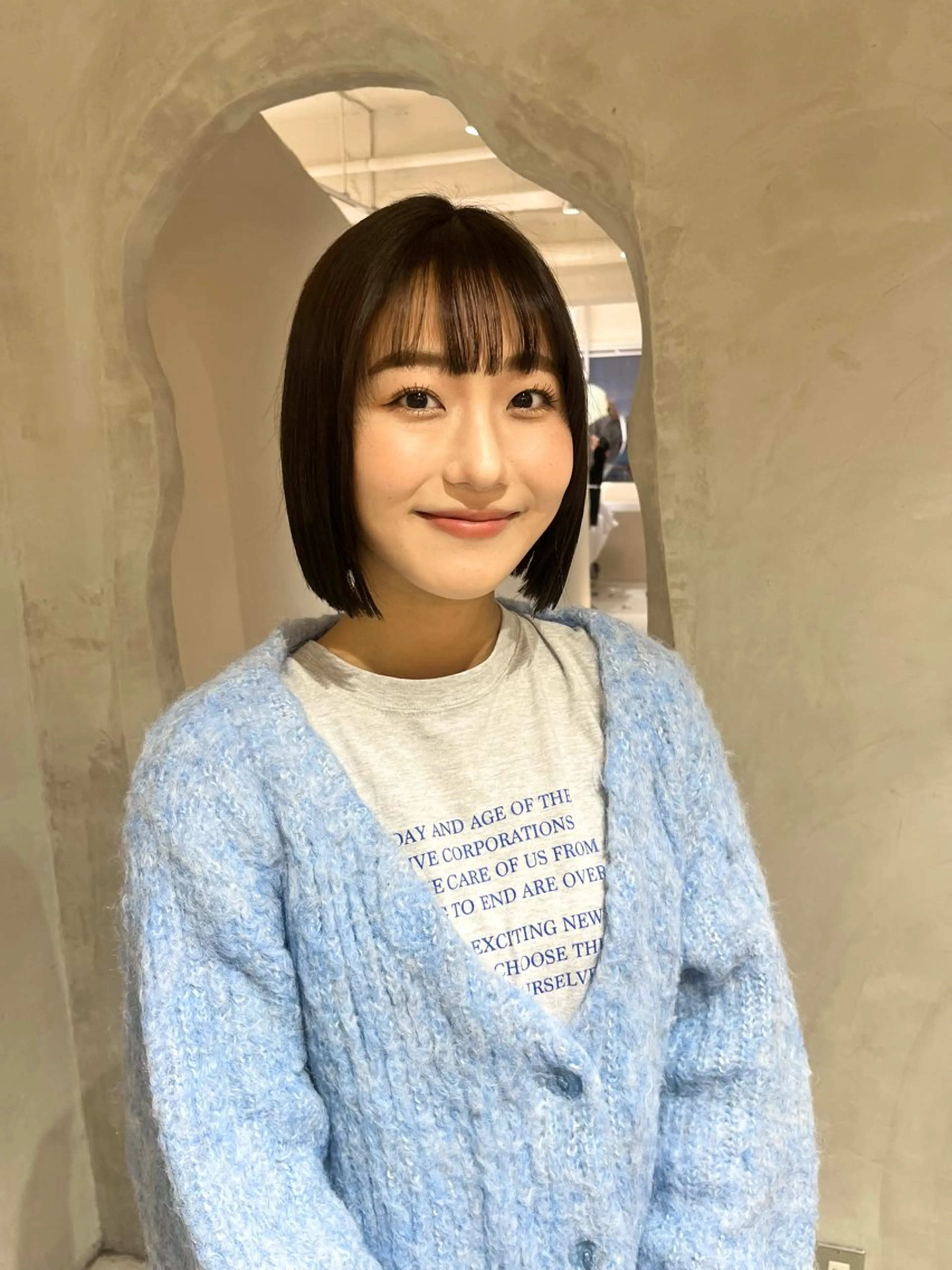 ミディアム カラー カット ヘアカラー トリートメント effect横浜所属・切りっぱなしボブ/ 艶カラー/綾莉のヘアスタイル