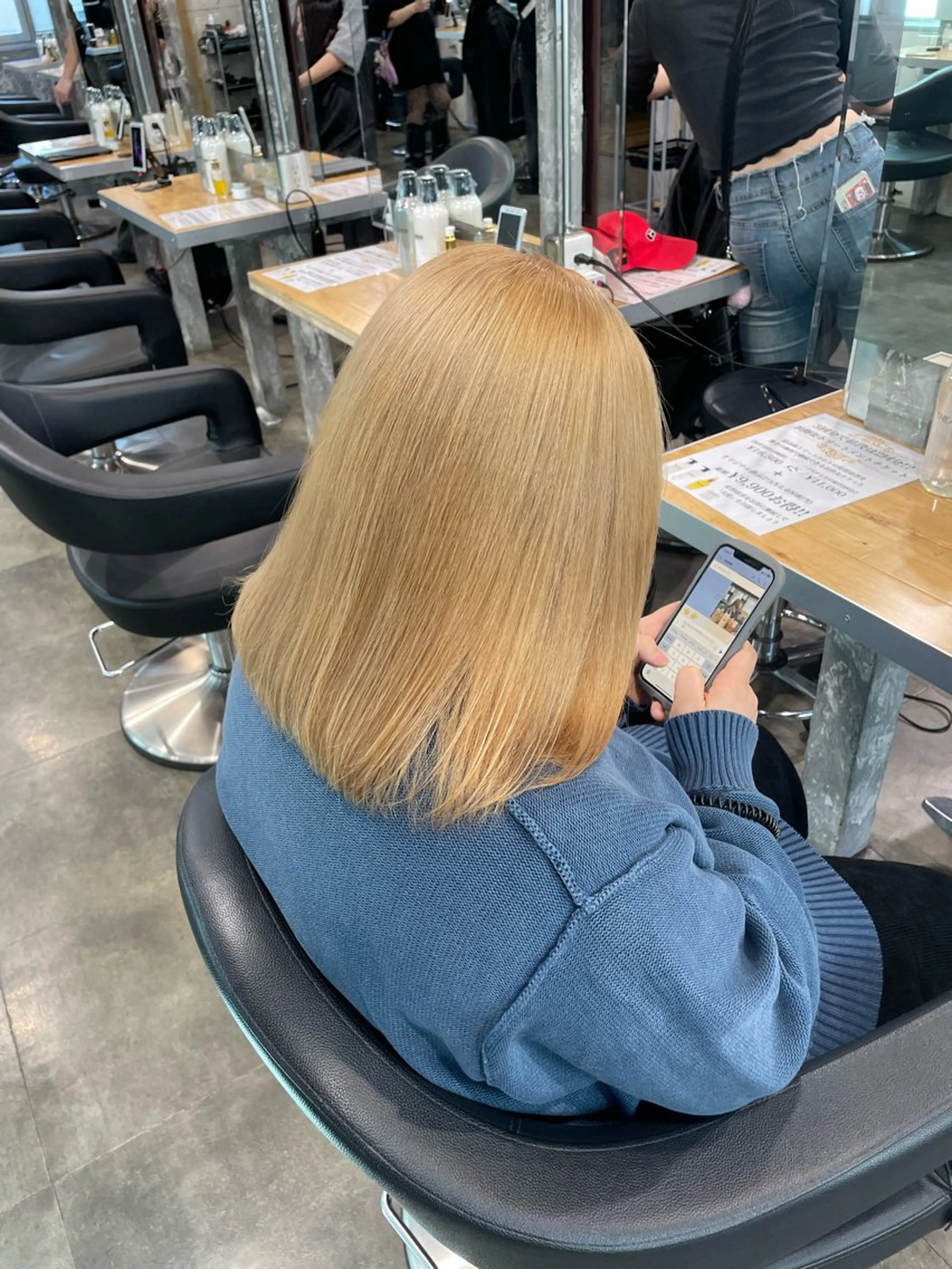 ミディアム ヘアカラー ハイトーン 横浜💞ミオのヘアスタイル