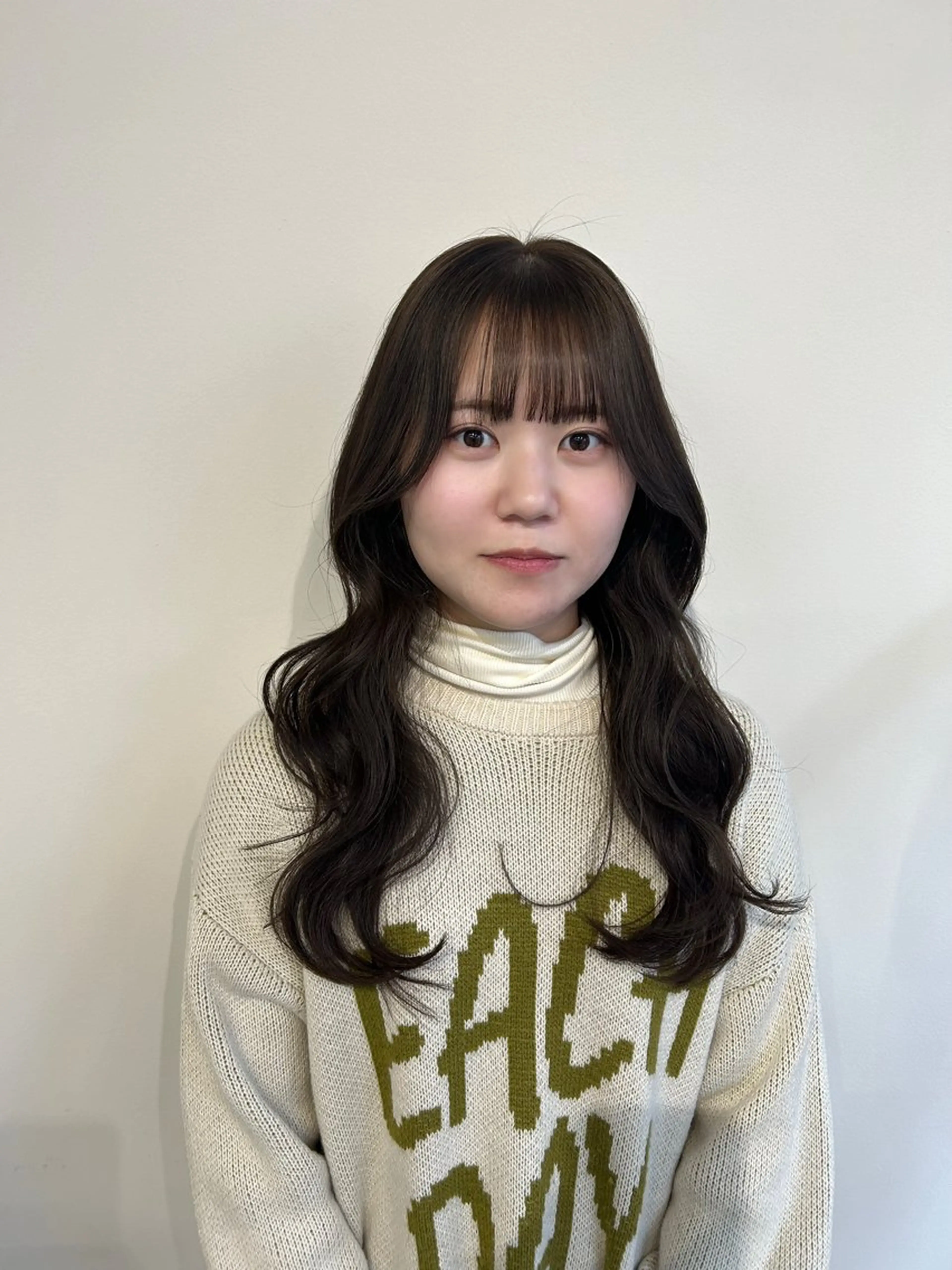 ロング アッシュ カット ヘアカラー トリートメント 新潟/万代/レイヤー 韓国風/明間未来のヘアスタイル