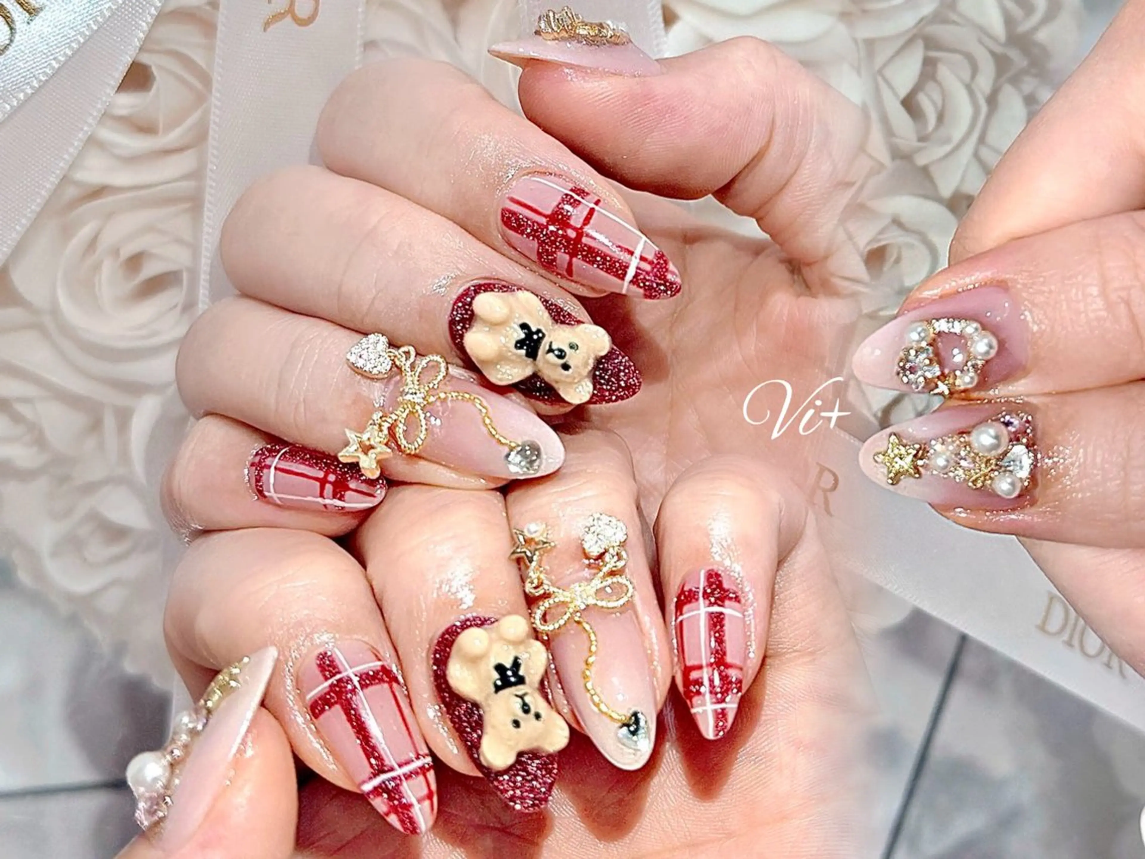 ネイル ハンドネイル ✨Nailsalon Vi+✨のネイルデザイン