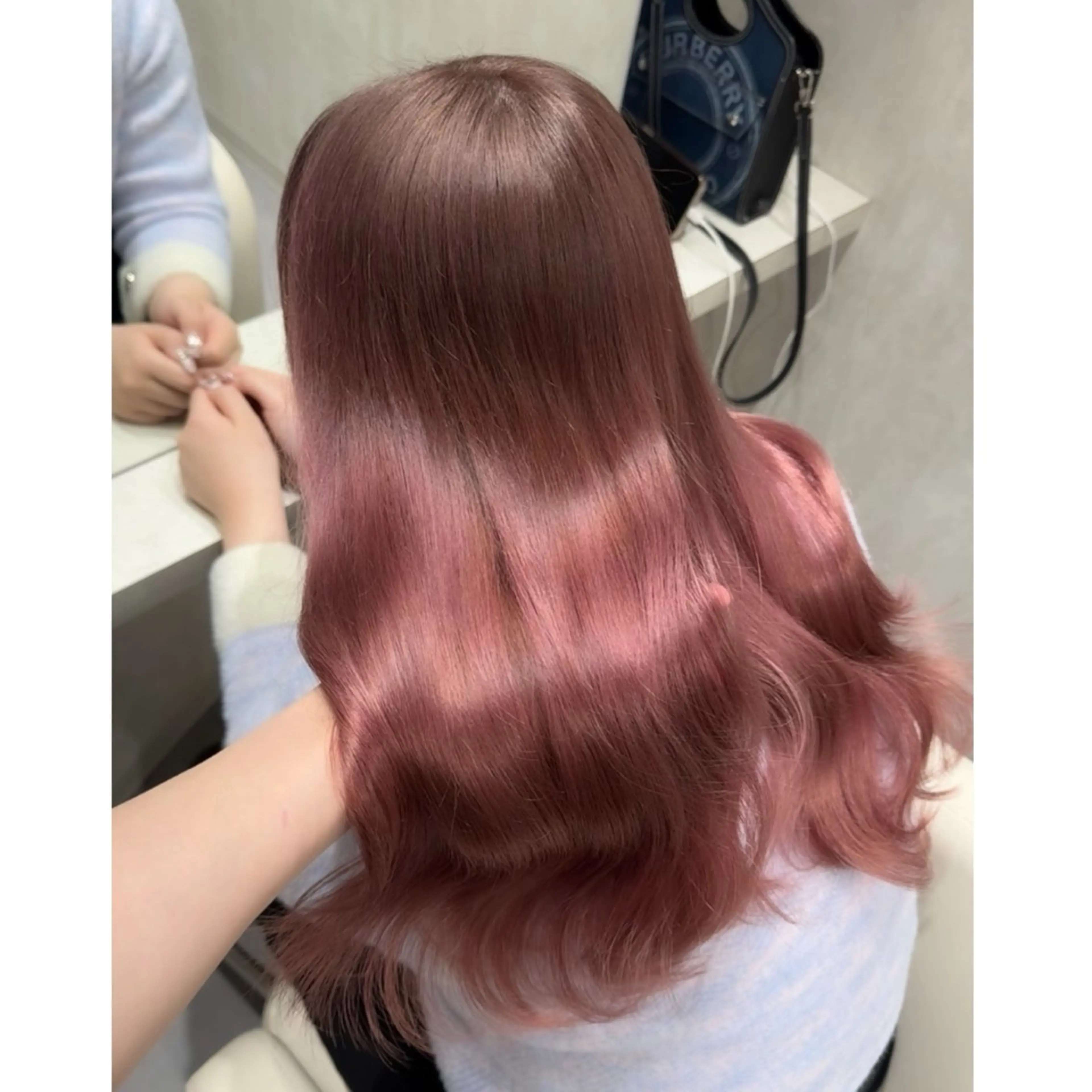 ロング カラー ブリーチ ヘアカラー LOTTA CUCCI所属・miyu /トレンド カラー×艶髪のヘアスタイル