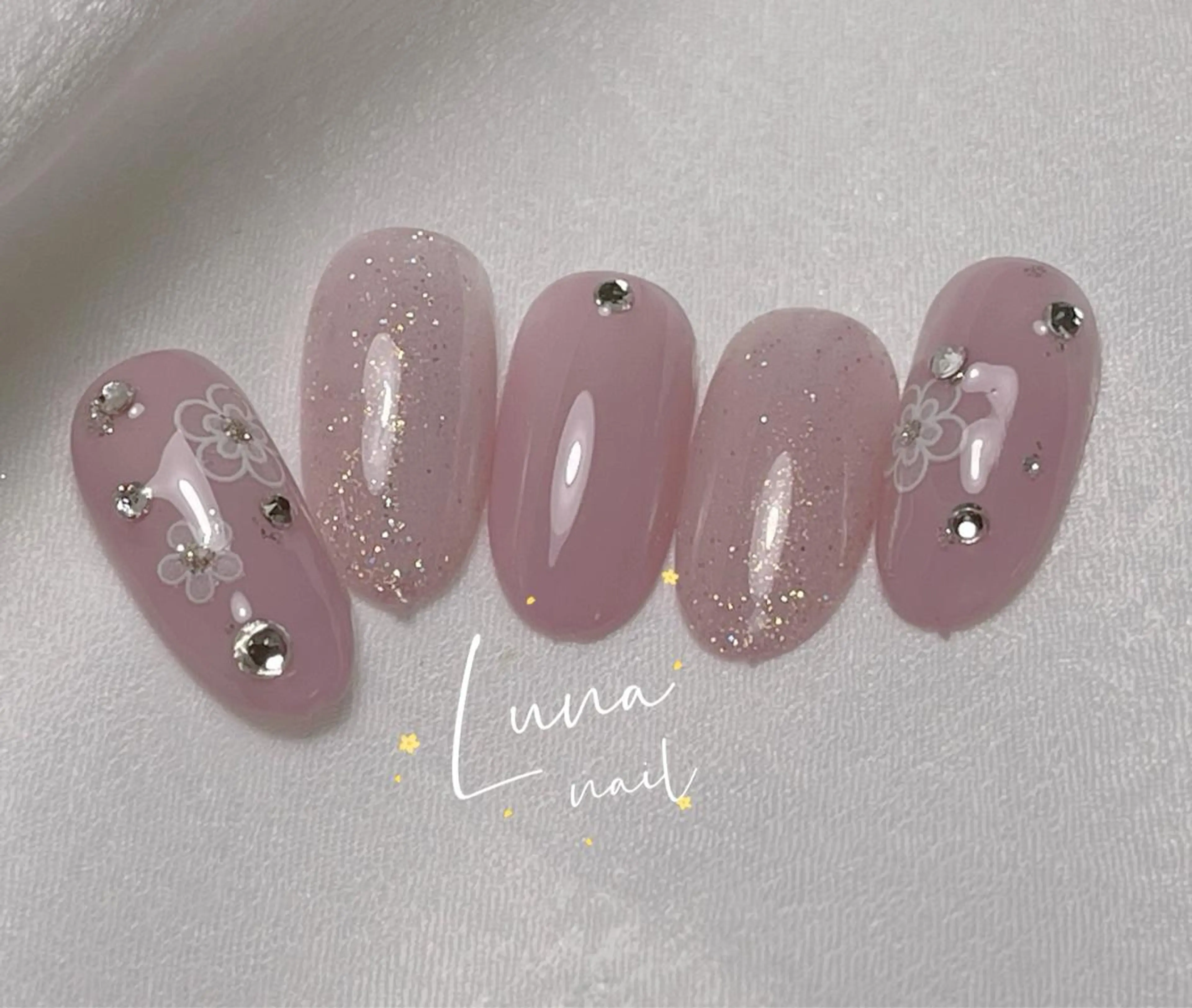 ネイル luna nail ＆eyelashのネイルデザイン