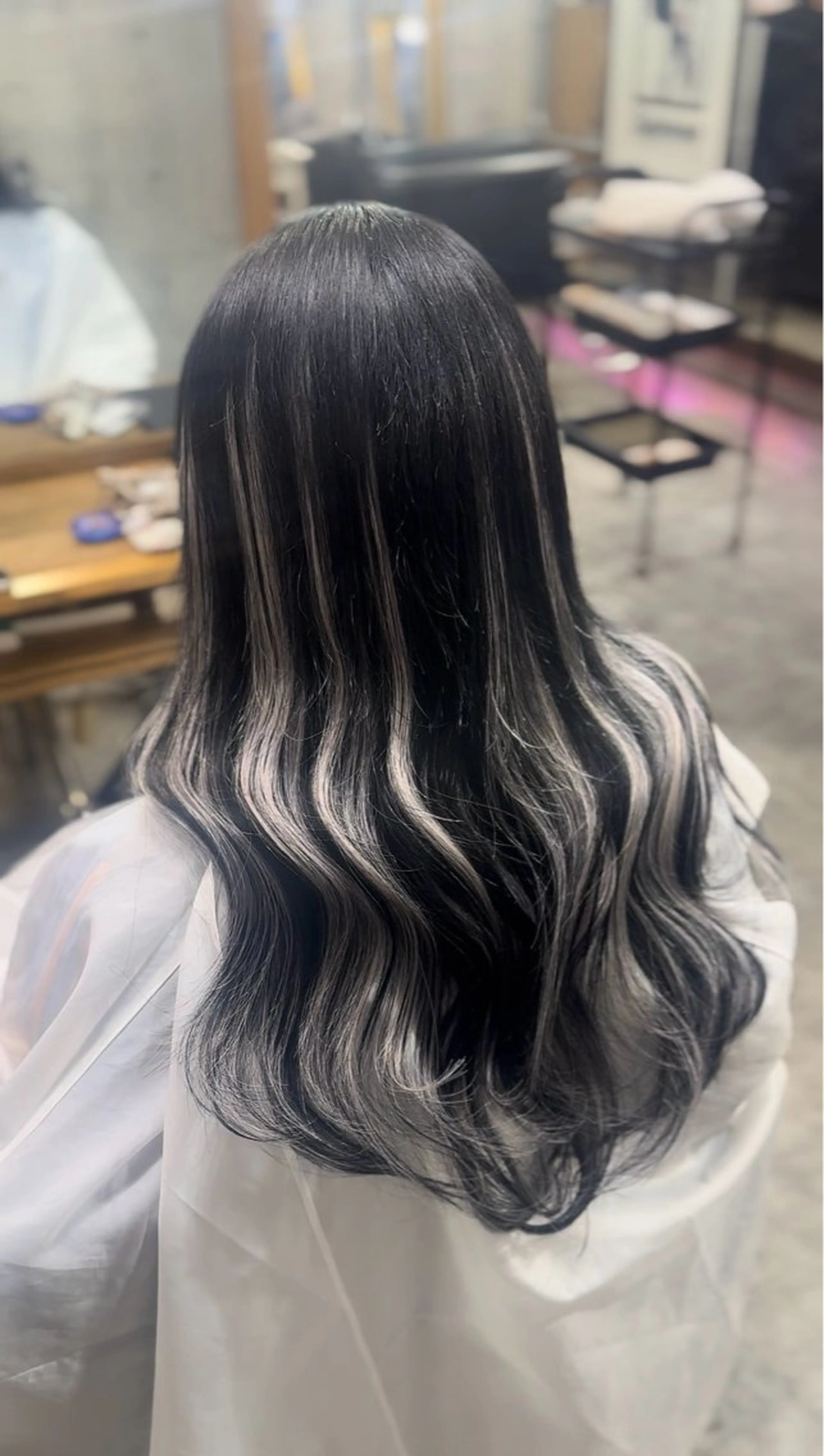 ロング ハイライト トリートメント ヘアカラー エクステ MIRAC所属・uda 抜きっぱなし ブロンド/エクステのヘアスタイル