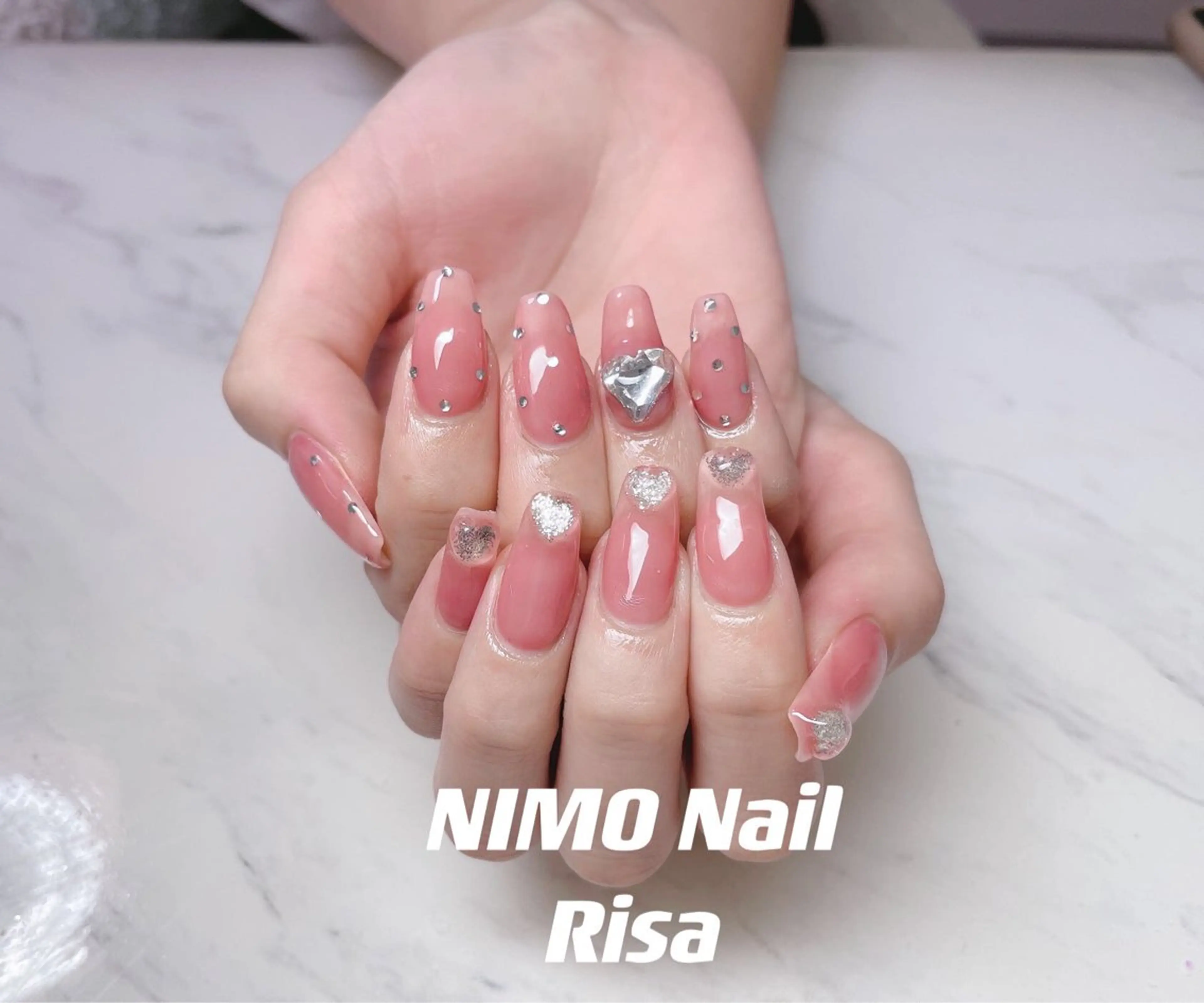 ネイル ハンドネイル RI SA☀️ リサのネイルデザイン