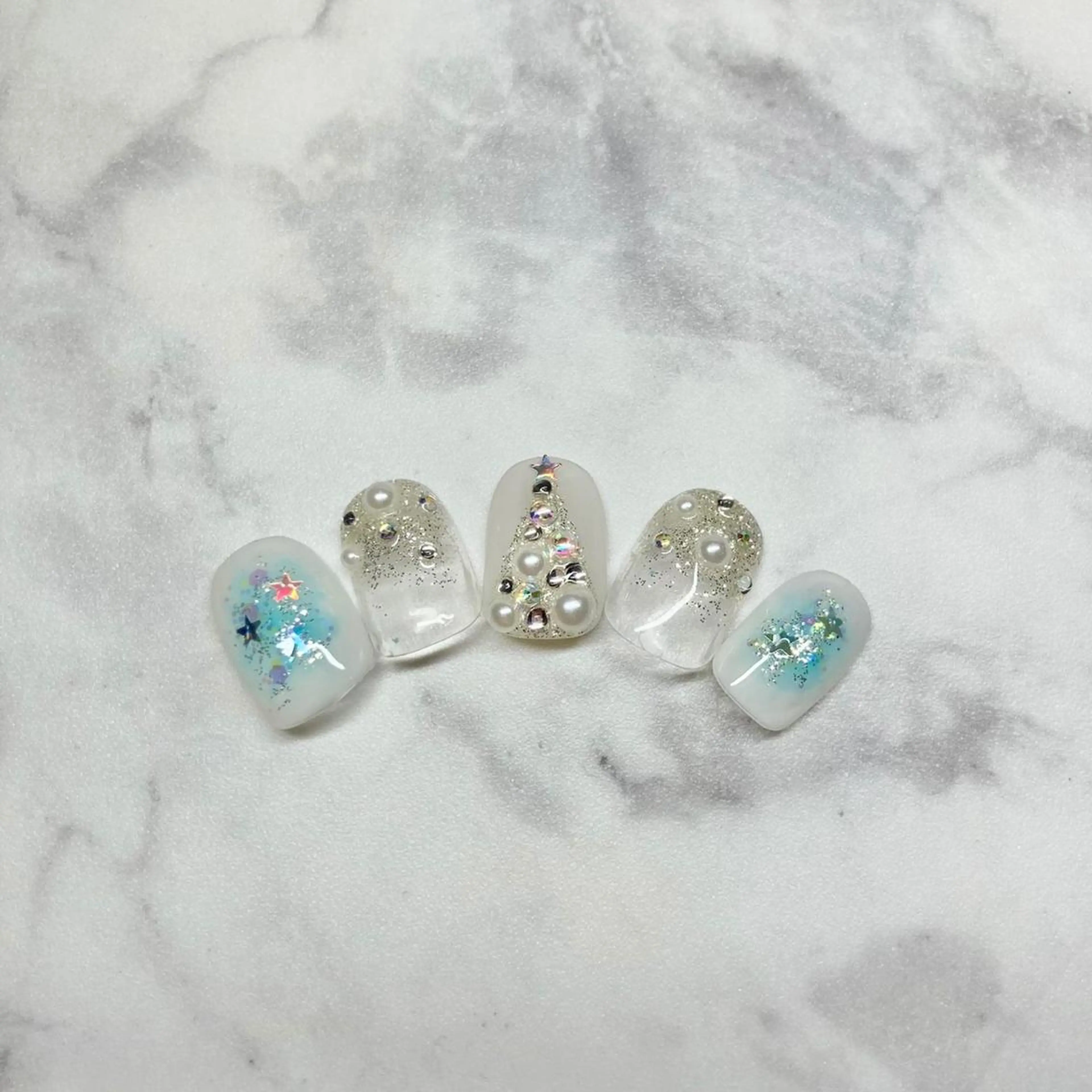 ネイル ジェルネイル ニュアンスネイル パラジェル 冬ネイル クリスマス Nail&eye Belire 新宿のネイルデザイン