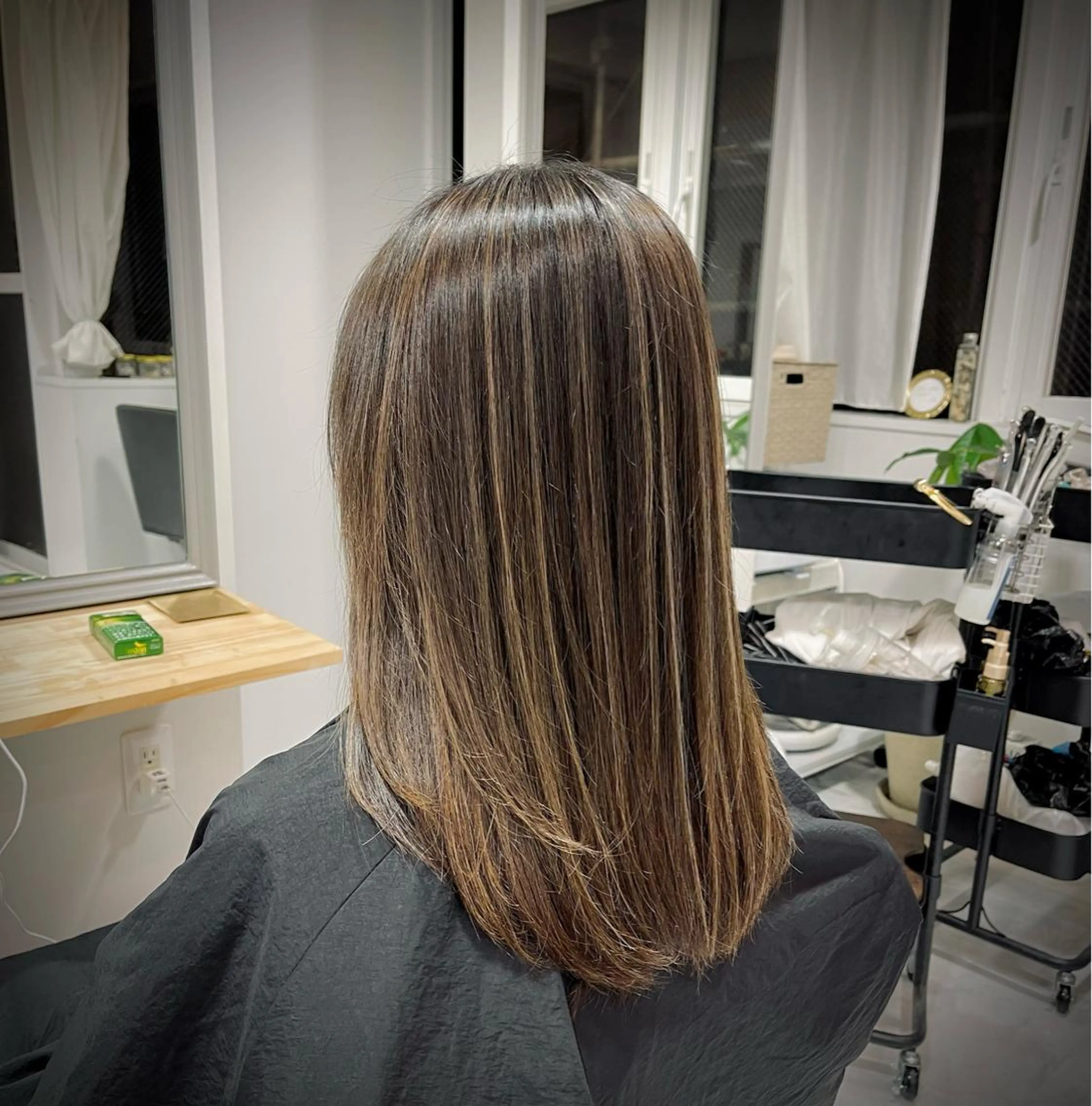 セミロング カラー ハイライトカラー ハイライト 🌈髪質改善カラーの 🌈坂本侑樹のヘアスタイル