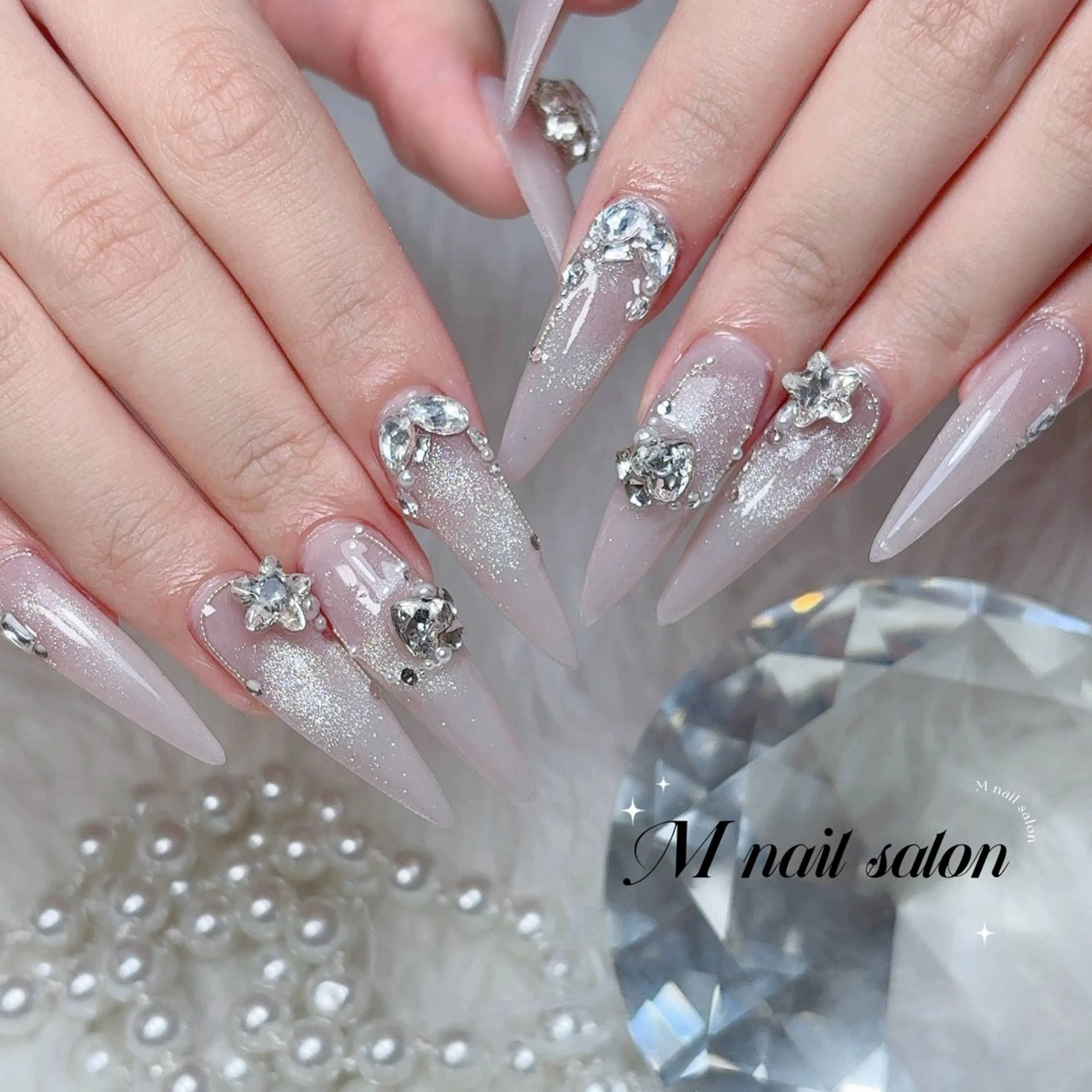 ネイル M🌷nail 長さだし専門店のネイルデザイン