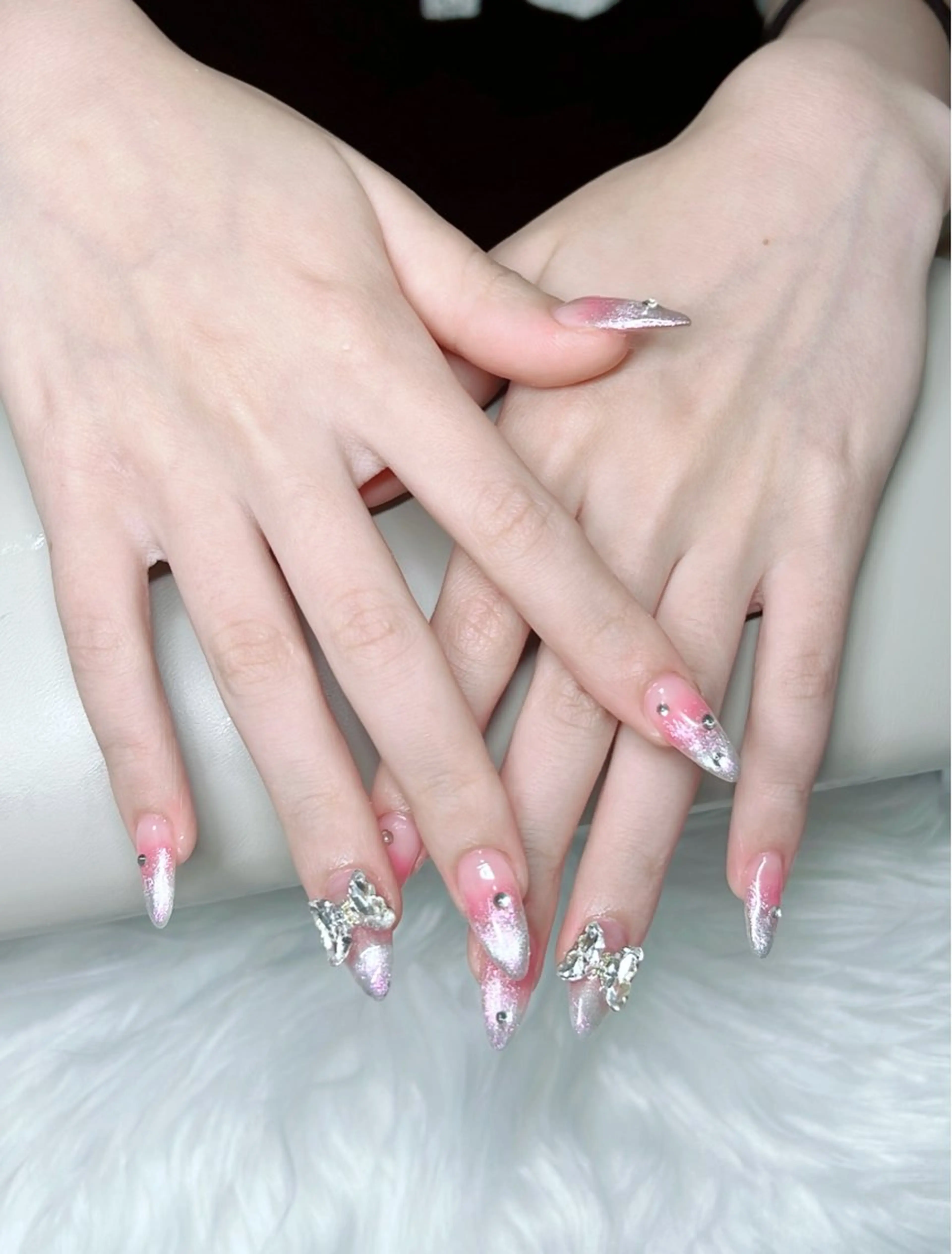 【ソフトオフ込み、ケア付き】❣️ワンホンデザイン、ちゅるんチークの写真