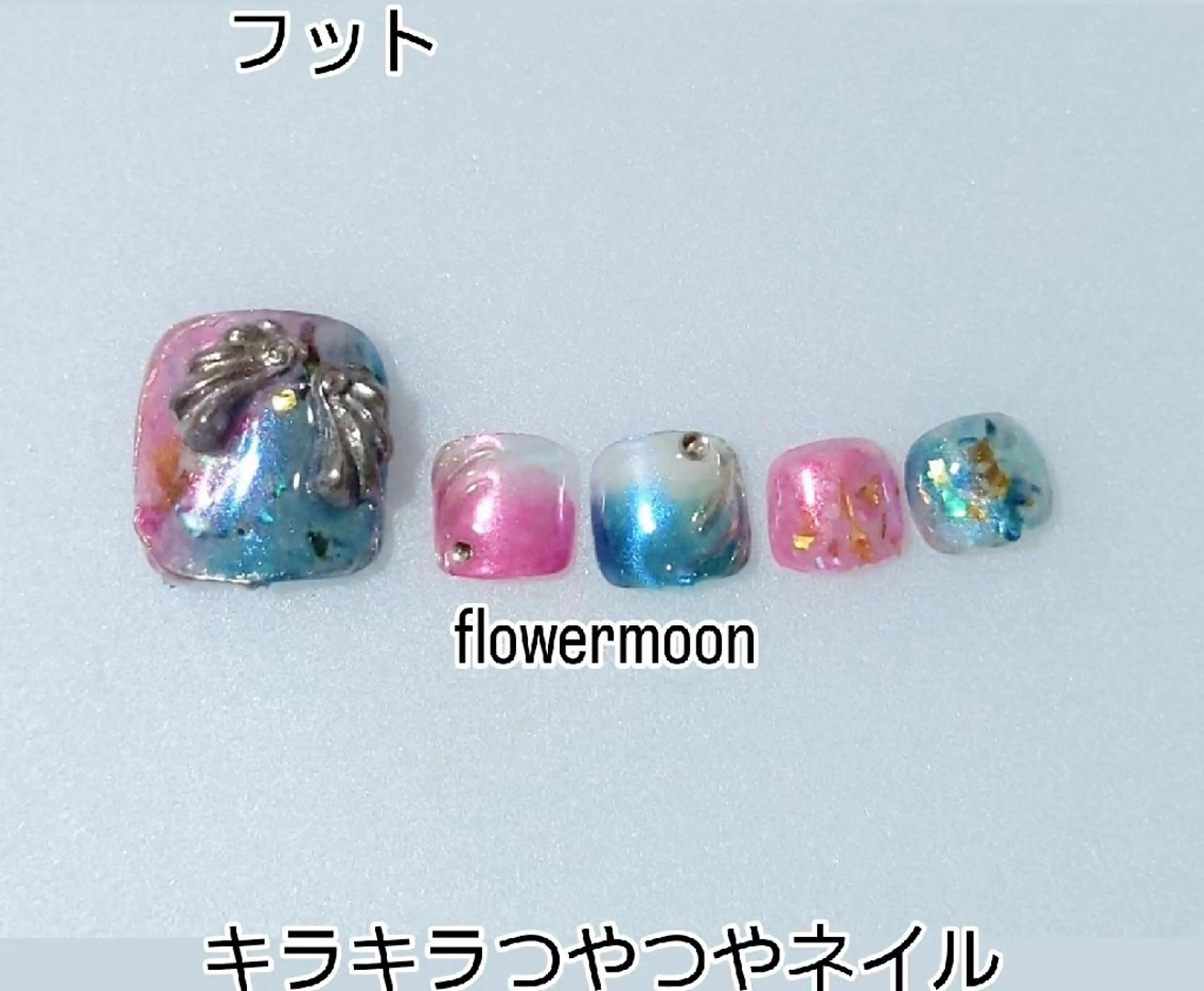 ネイル ニュアンスネイル フラワー ムーンのネイルデザイン