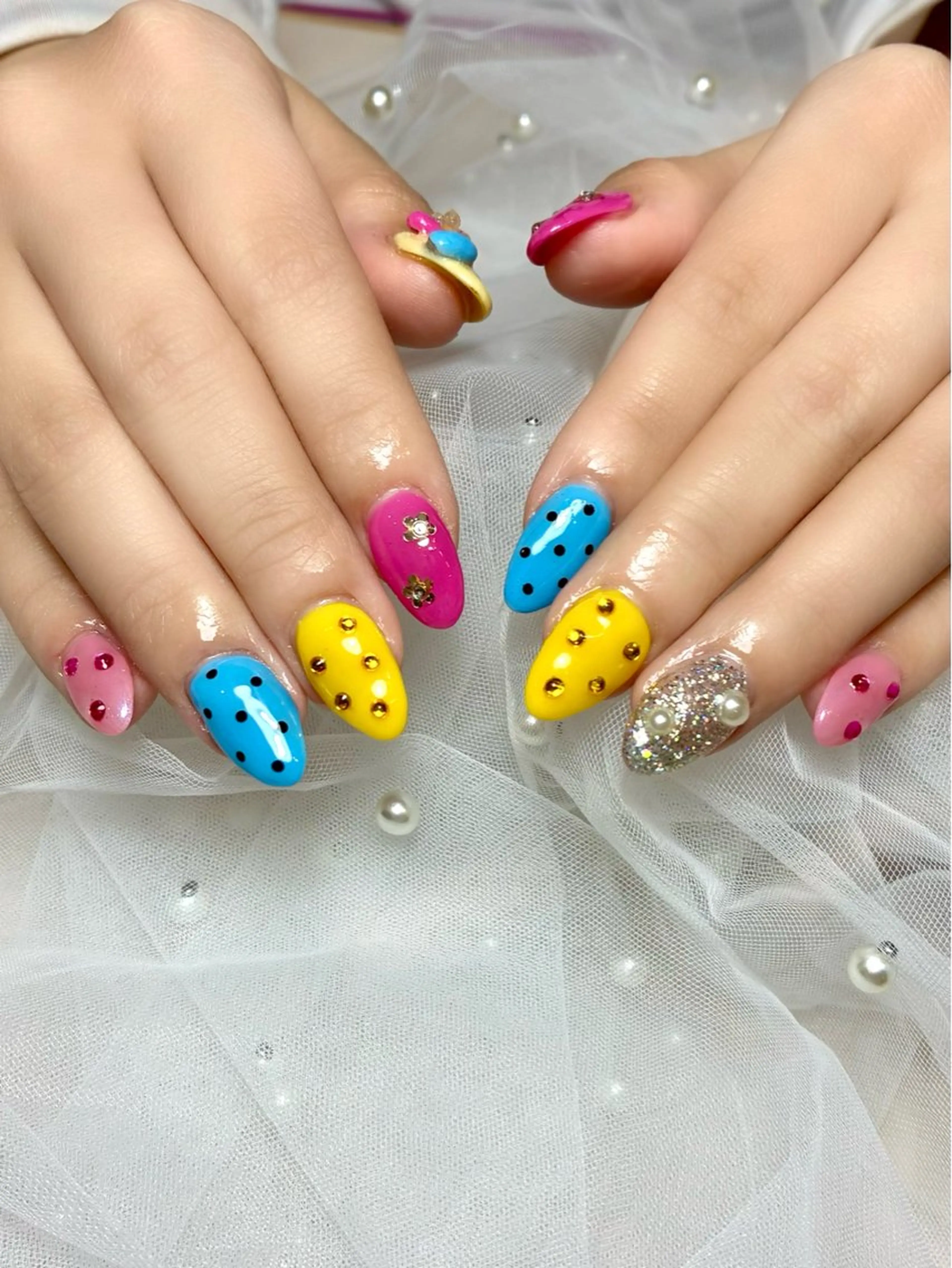 ネイル ハンドネイル フットネイル nailsalon hoinailのネイルデザイン