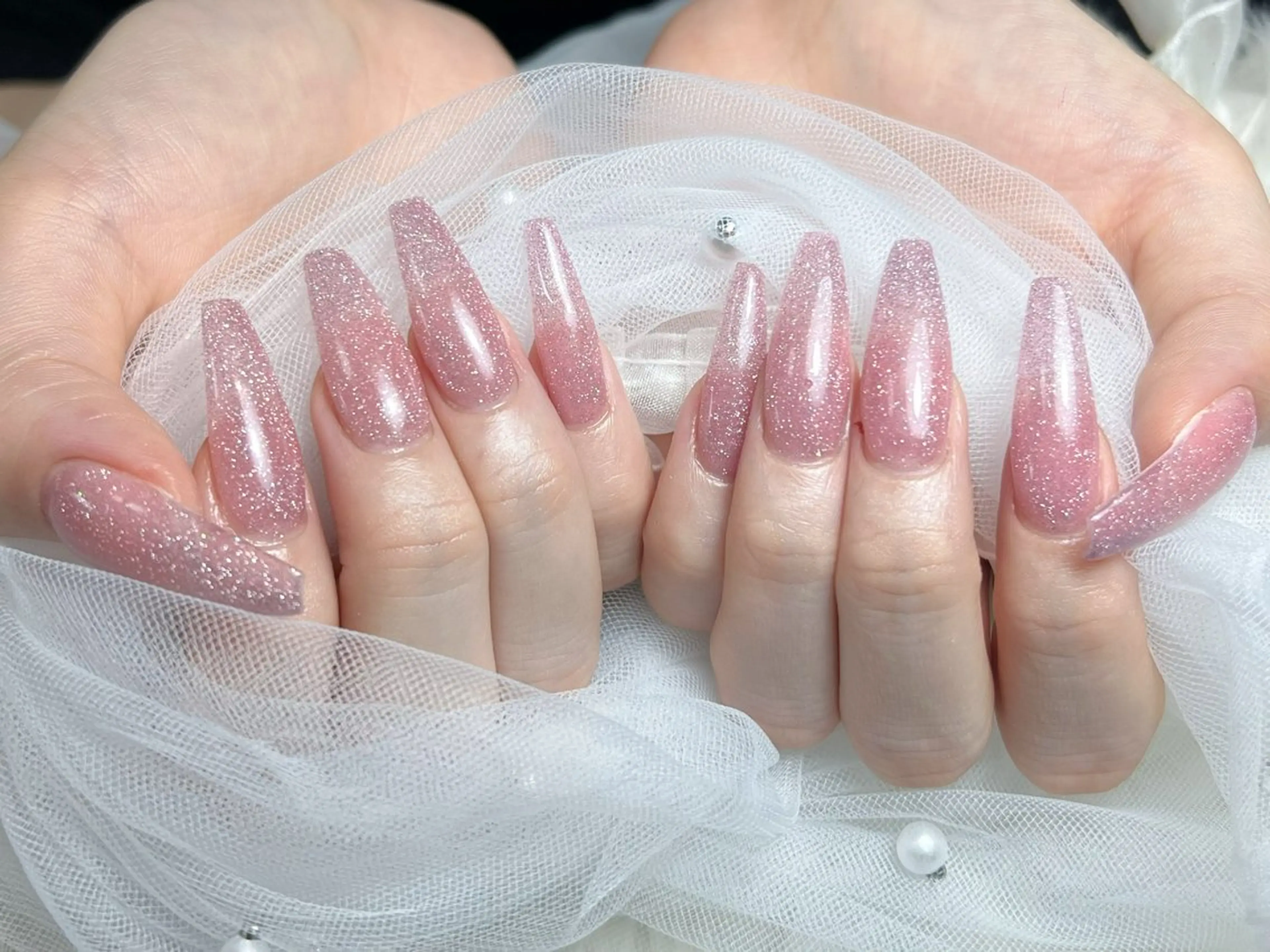 ネイル ボルドー ブラウン チークネイル ドット フットネイル Julli NailStudioのネイルデザイン