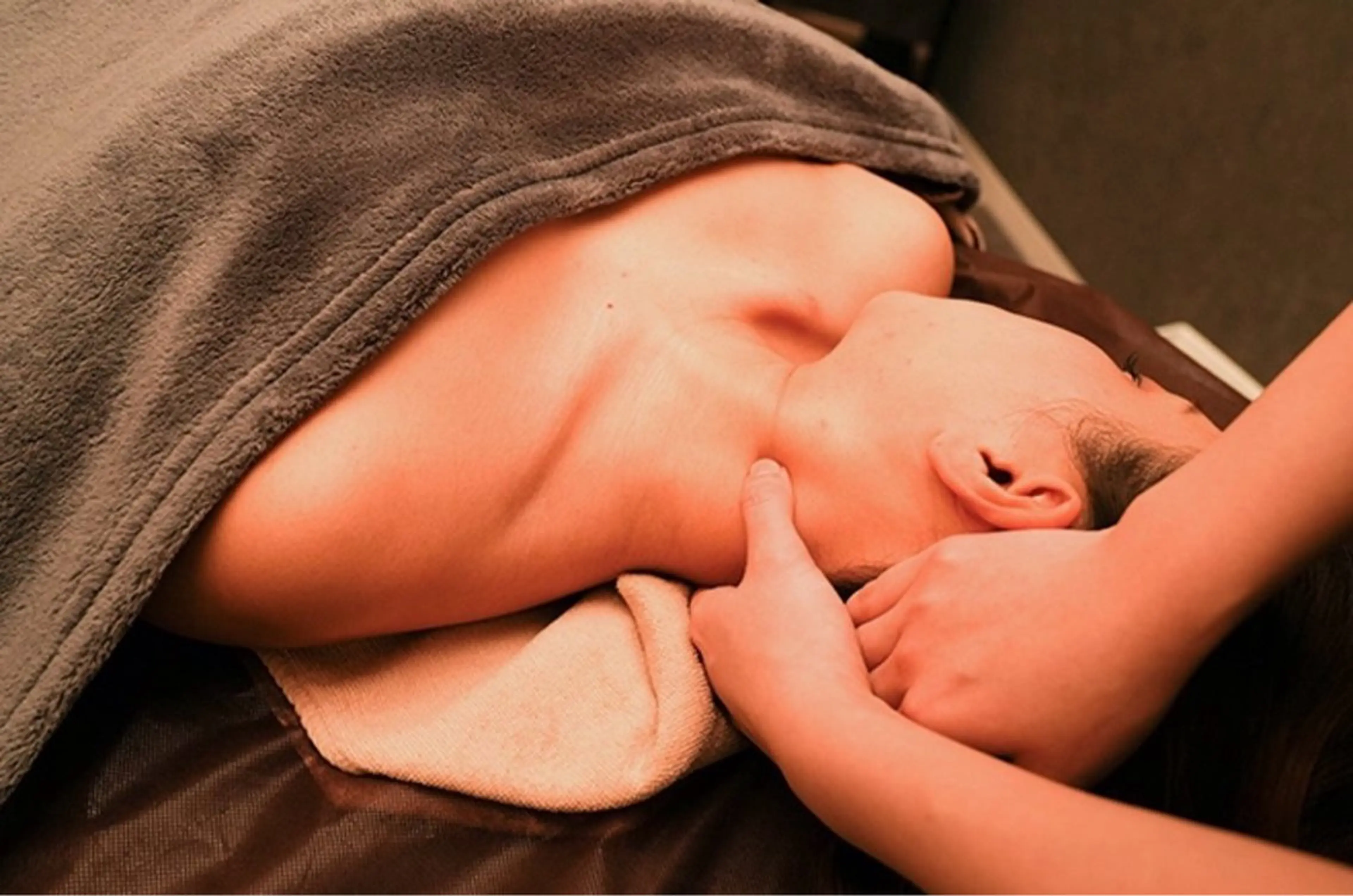 ✨️至極のオイルリンパトリートメントン✨️お疲れ様の頭、首、肩、腰＋美骨格オプション付80分 980.円⇒3000円の写真