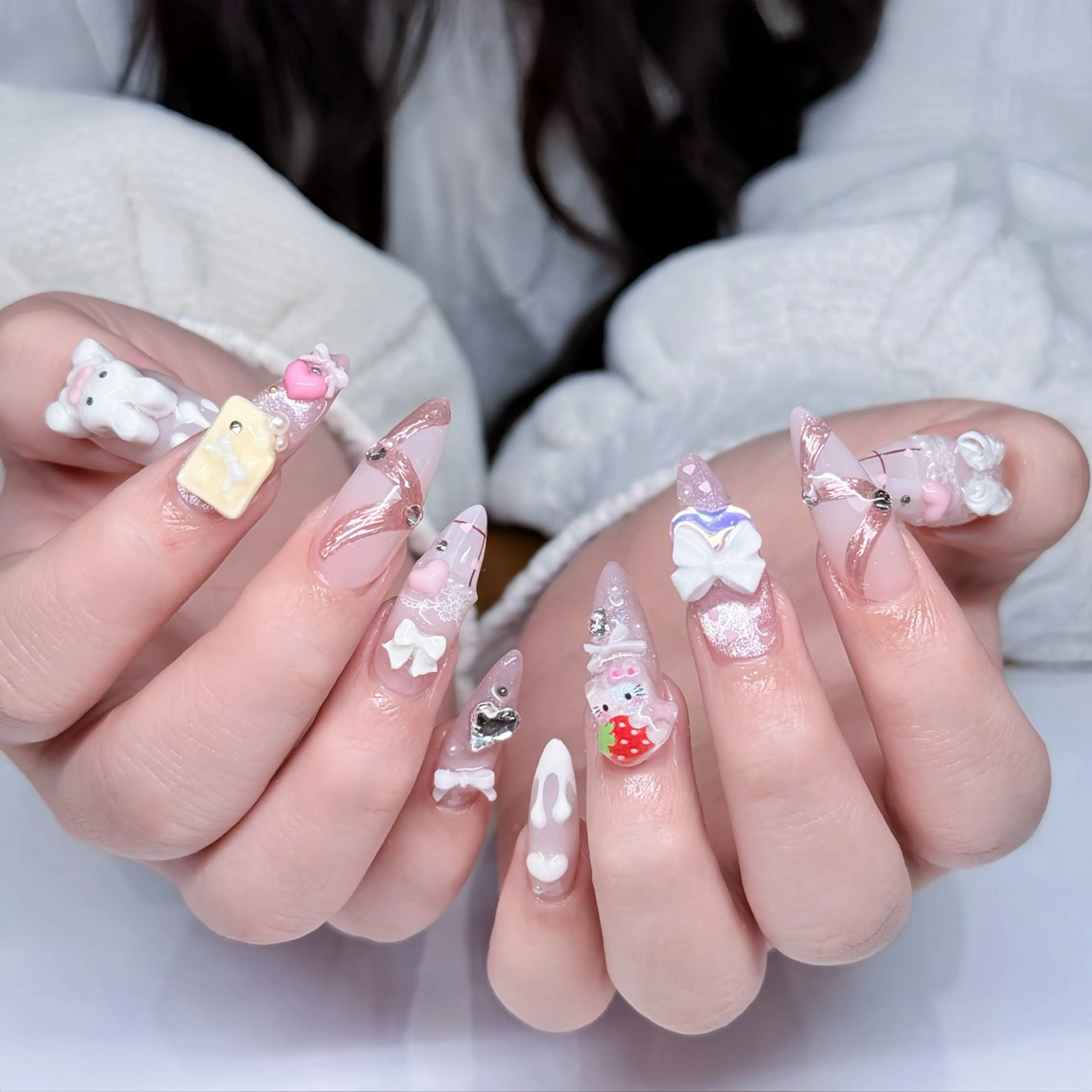 ネイル オーロラネイル ブルー チークネイル フットネイル フレンチネイル ハンドネイル JAN 168 池袋のネイルデザイン