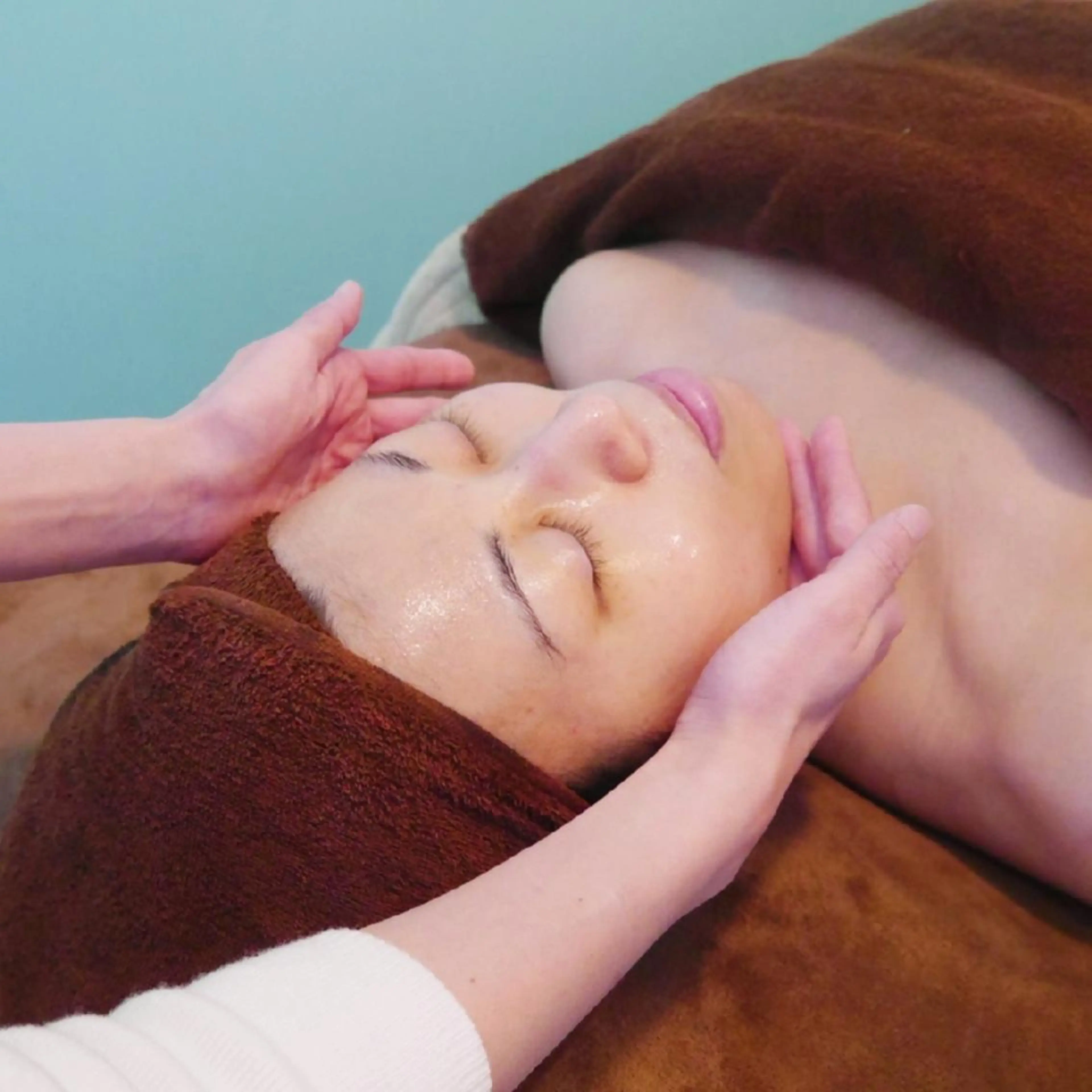 ビタミンC、ナイアシンアミド、プラセンタポレーション導入コース 55分　※2回目以降の方はリピーター様～のご予約からの写真