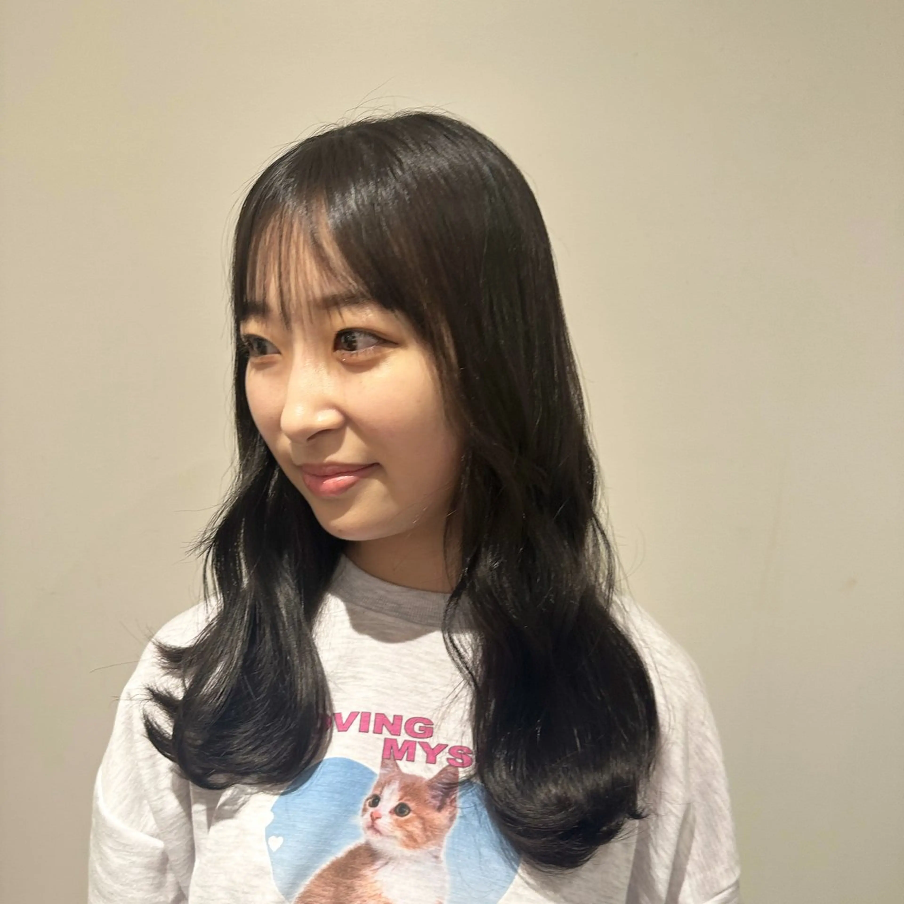 ロング 安丸 結夏のヘアスタイル