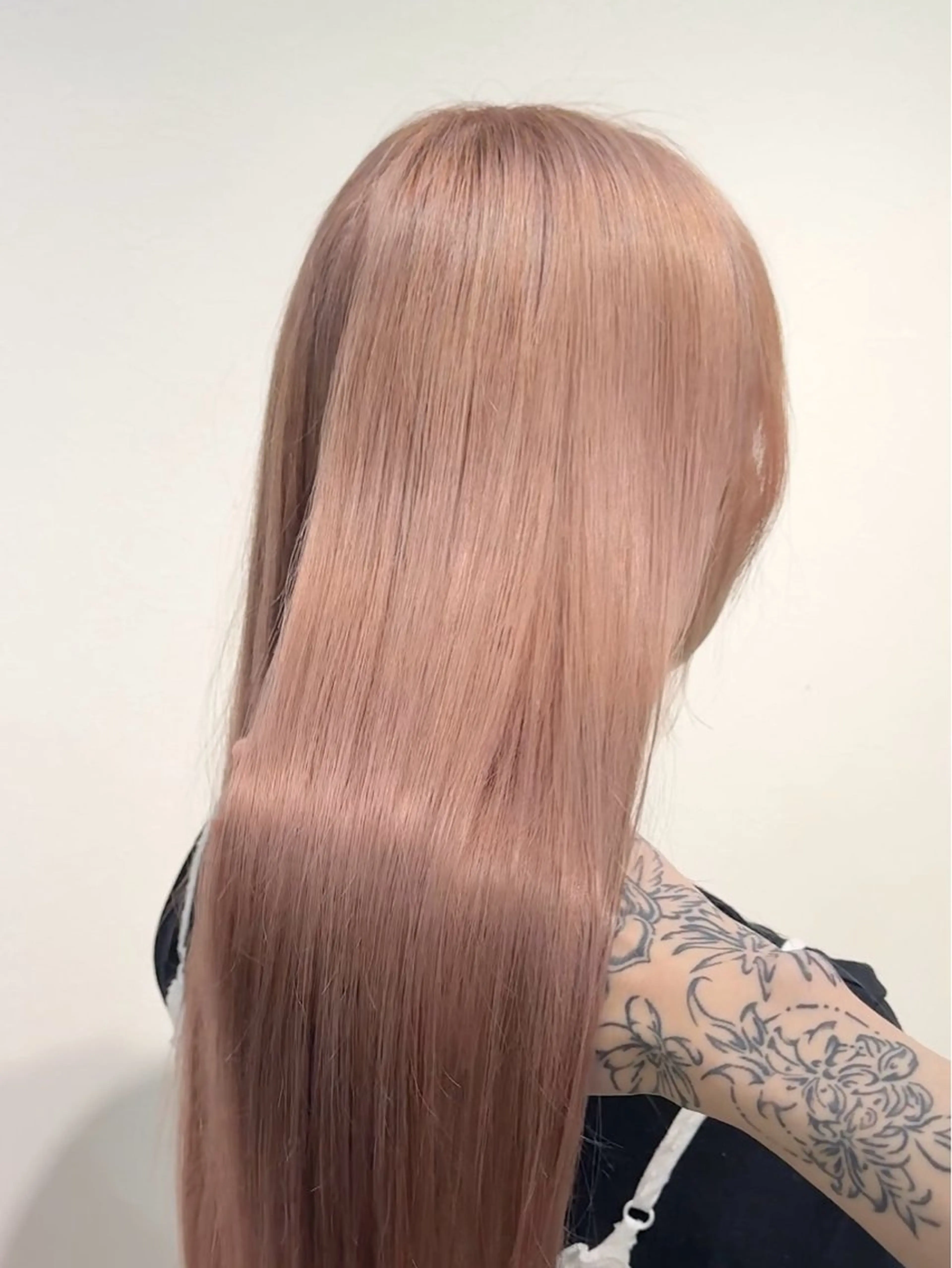 【NEWOPEN】カット＋ワンブリーチカラー💫の写真