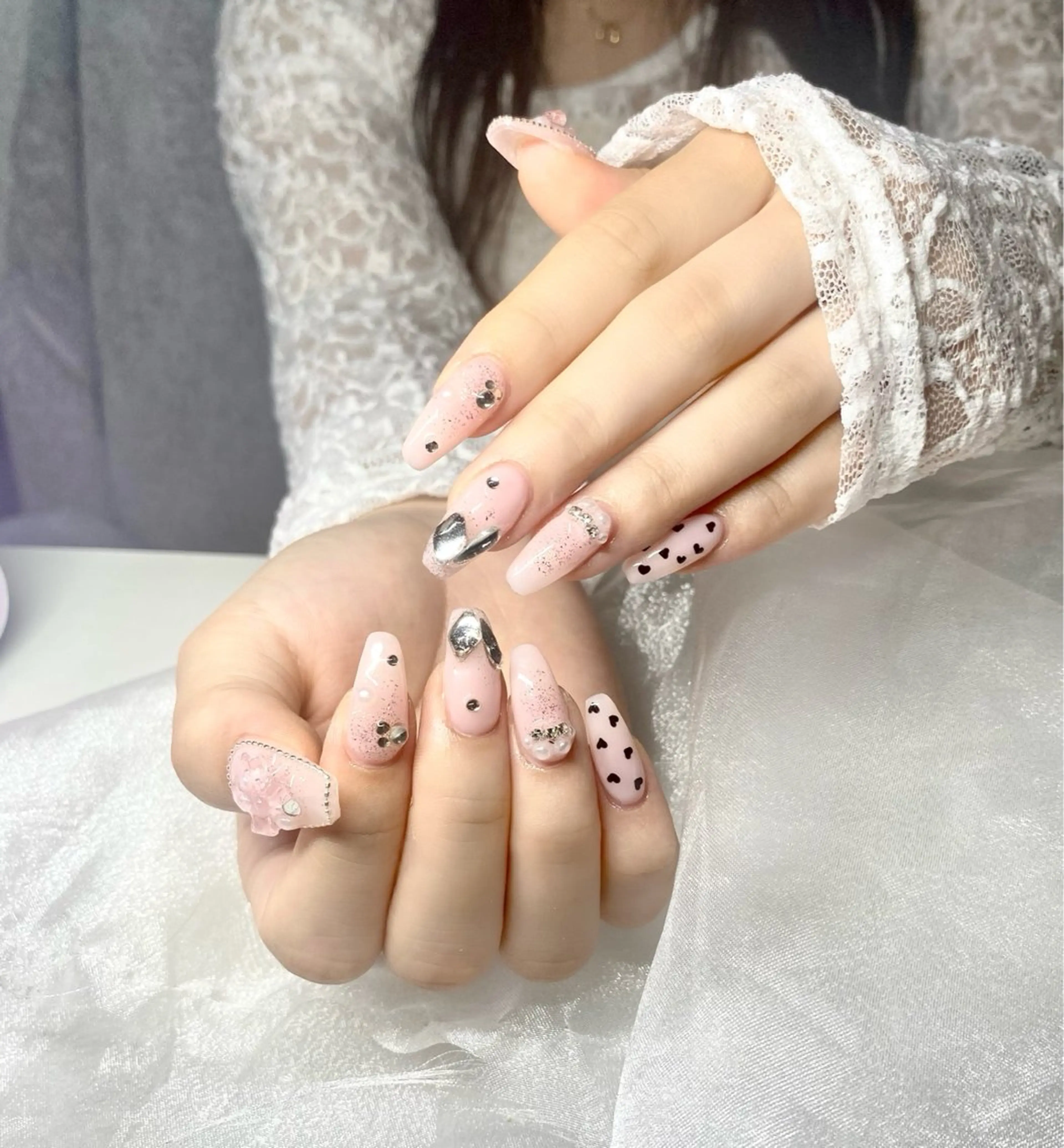 ネイル 長さ出し ネイルチップ ハンドネイル ハンドケア Hi Beauty 渋谷(ネイル、ハイパーナイフ6、脂肪れいきゃく、マッサージ&エステサロン)所属・Hi beauty 渋谷のネイルデザイン