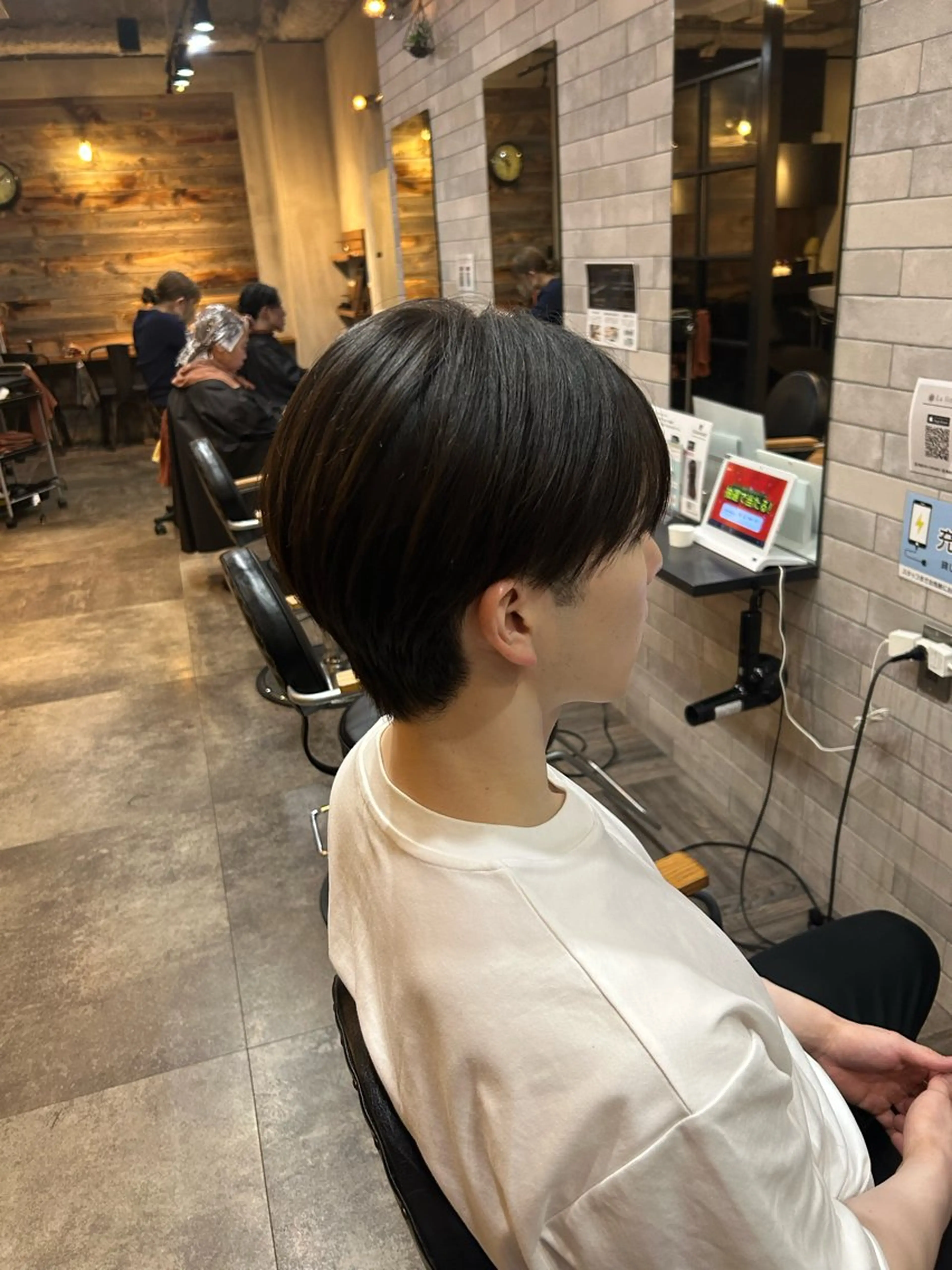 メンズ lafith hair Glanz 桂所属・かじももな｜縮毛矯正 ｜透明感カラーのヘアスタイル