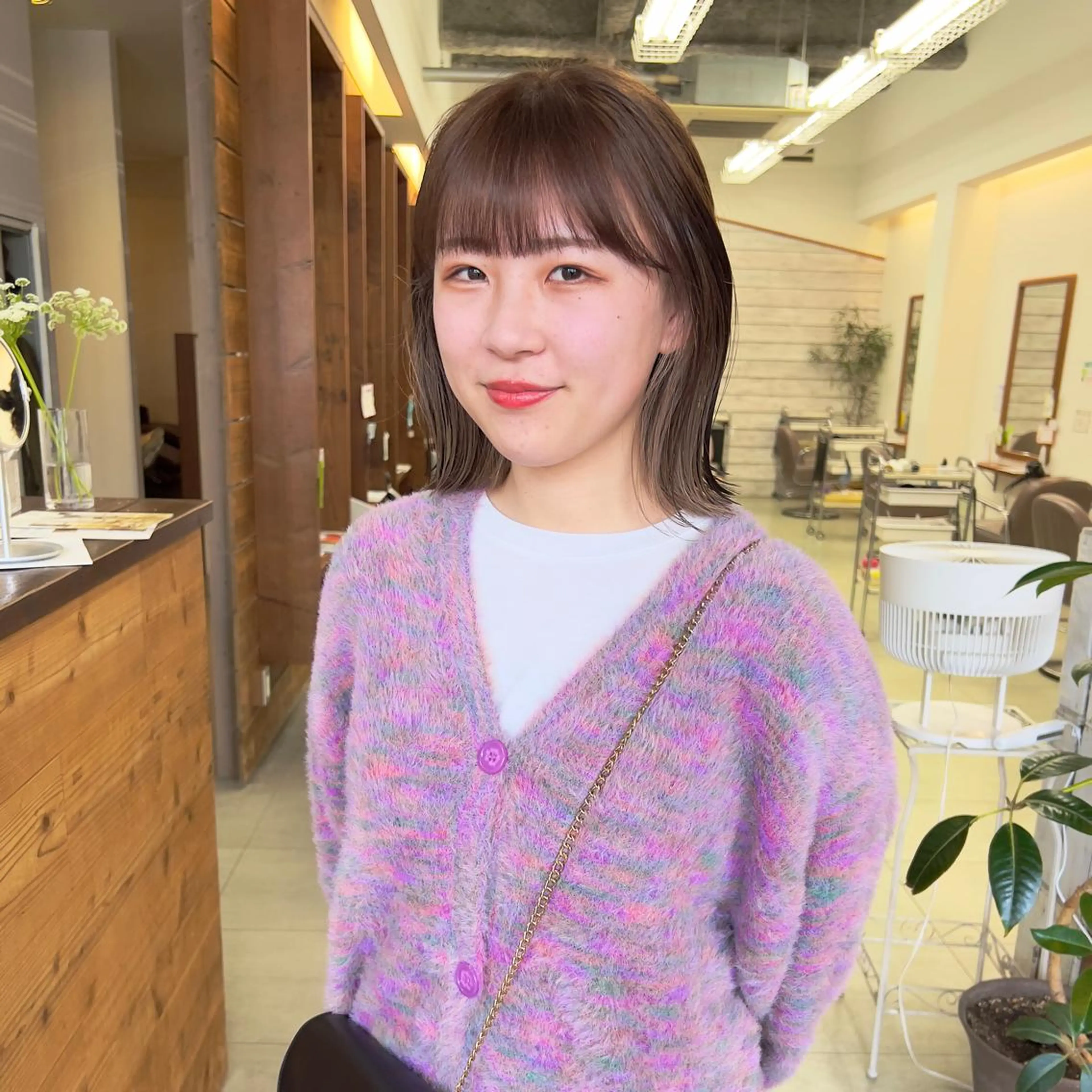 ミディアム カラー ミディアムパーマ バレイヤージュ ベージュカラー ブリーチ ケアブリーチ クロスパーマ× 透明感カラー✂︎のヘアスタイル