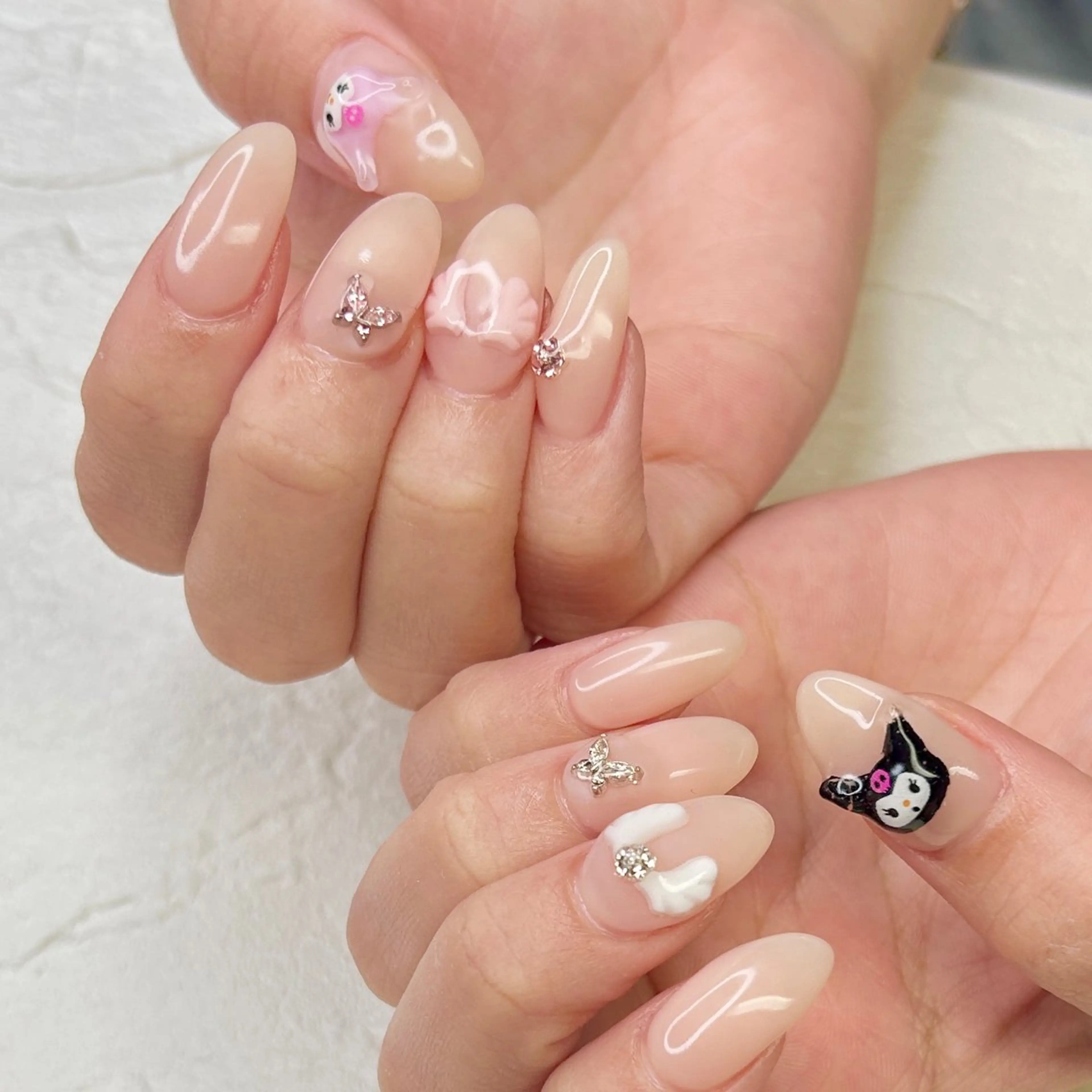 ネイル ハンドネイル フットネイル ease NAIL SALONのネイルデザイン