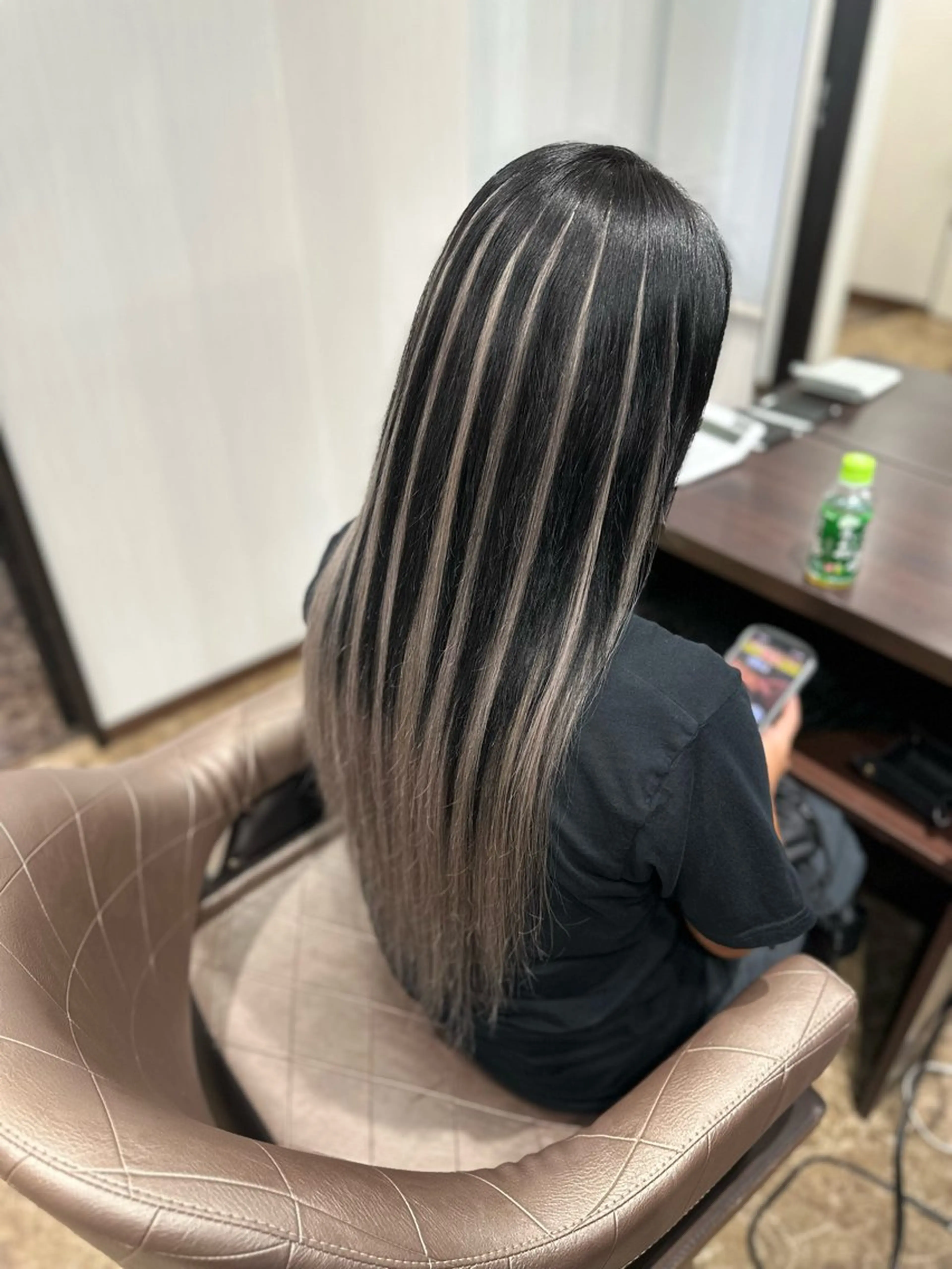 ロング TOMOMI /フロレゾンのヘアスタイル