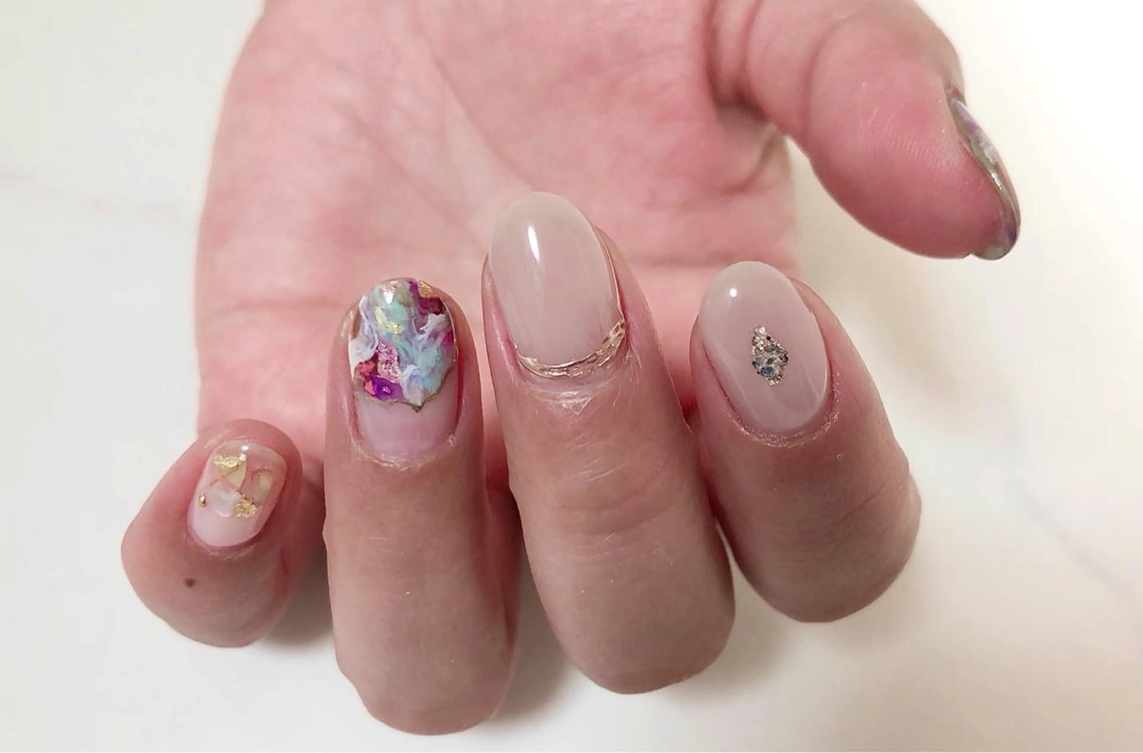 ネイル ジェルネイル ニュアンスネイル シンプルネイル EMIKOのネイルデザイン