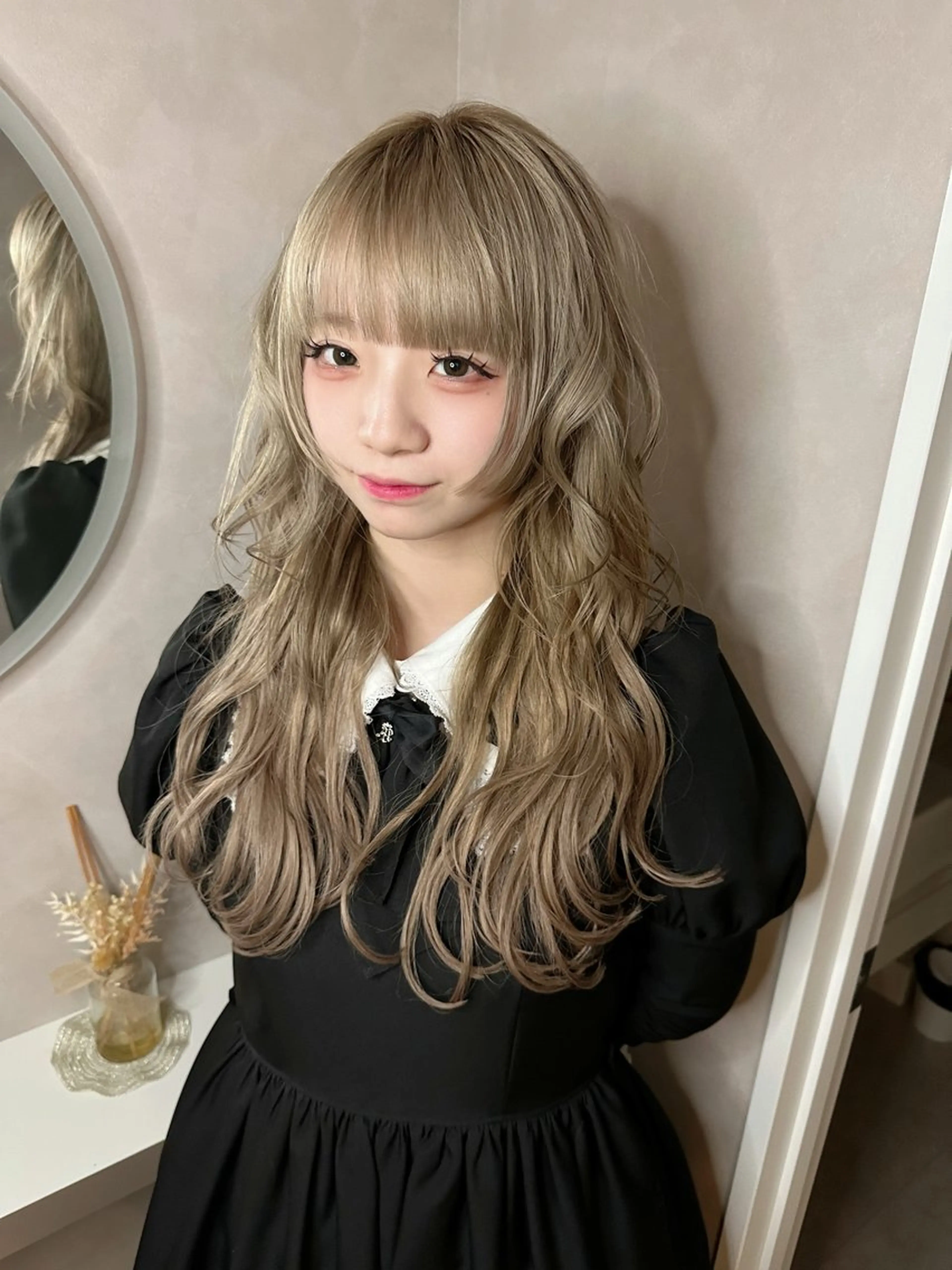 ロング カラー カット ヘアカラー トリートメント ダメージレスブリーチ HIROSHIのヘアスタイル