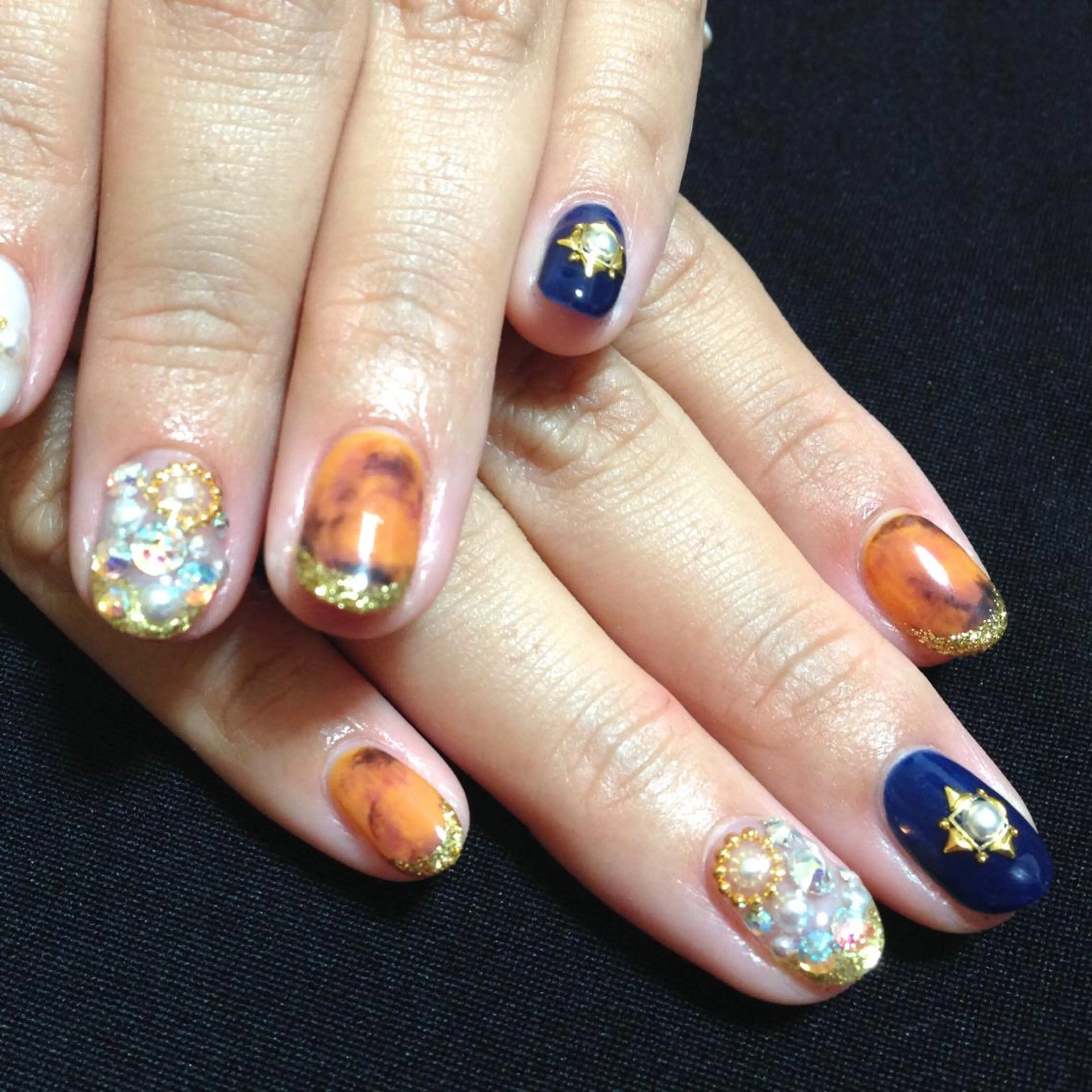 ネイル べっ甲ネイル フレンチネイル ラメ(グリッター) ステラ marikominoのネイルデザイン