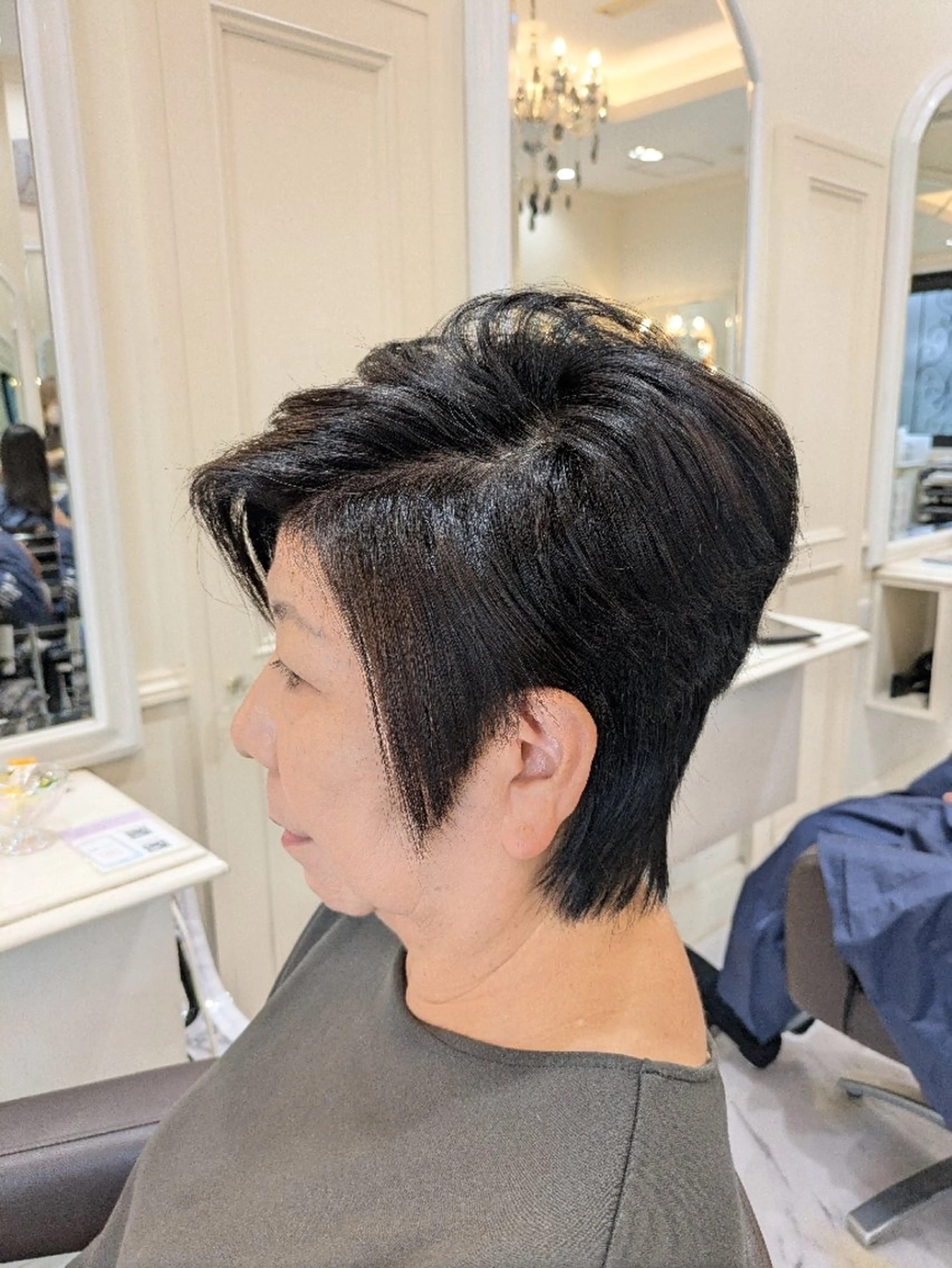 ショート Salon de with根本博史のヘアスタイル