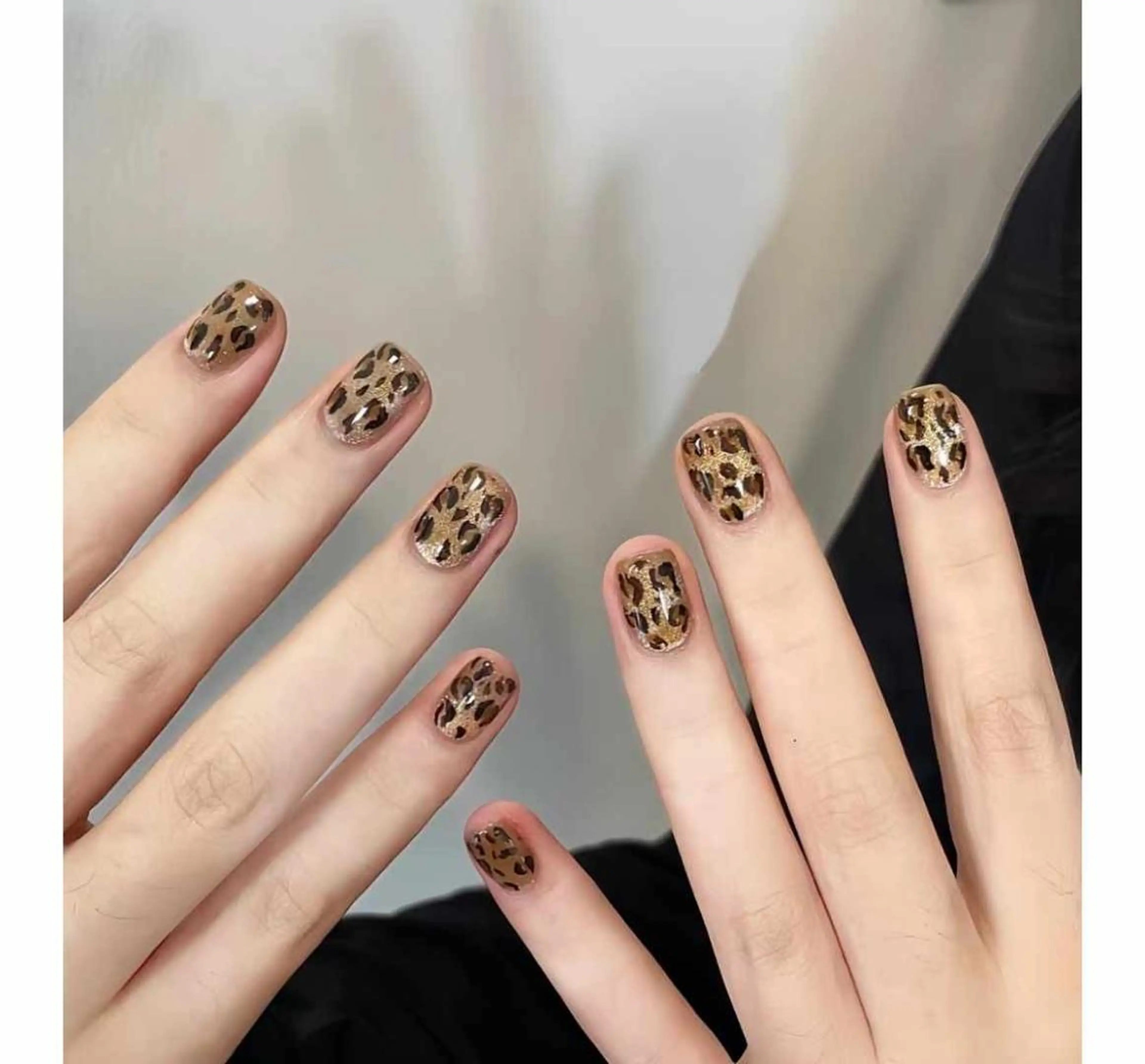 ネイル VIVIAN リサのネイルデザイン