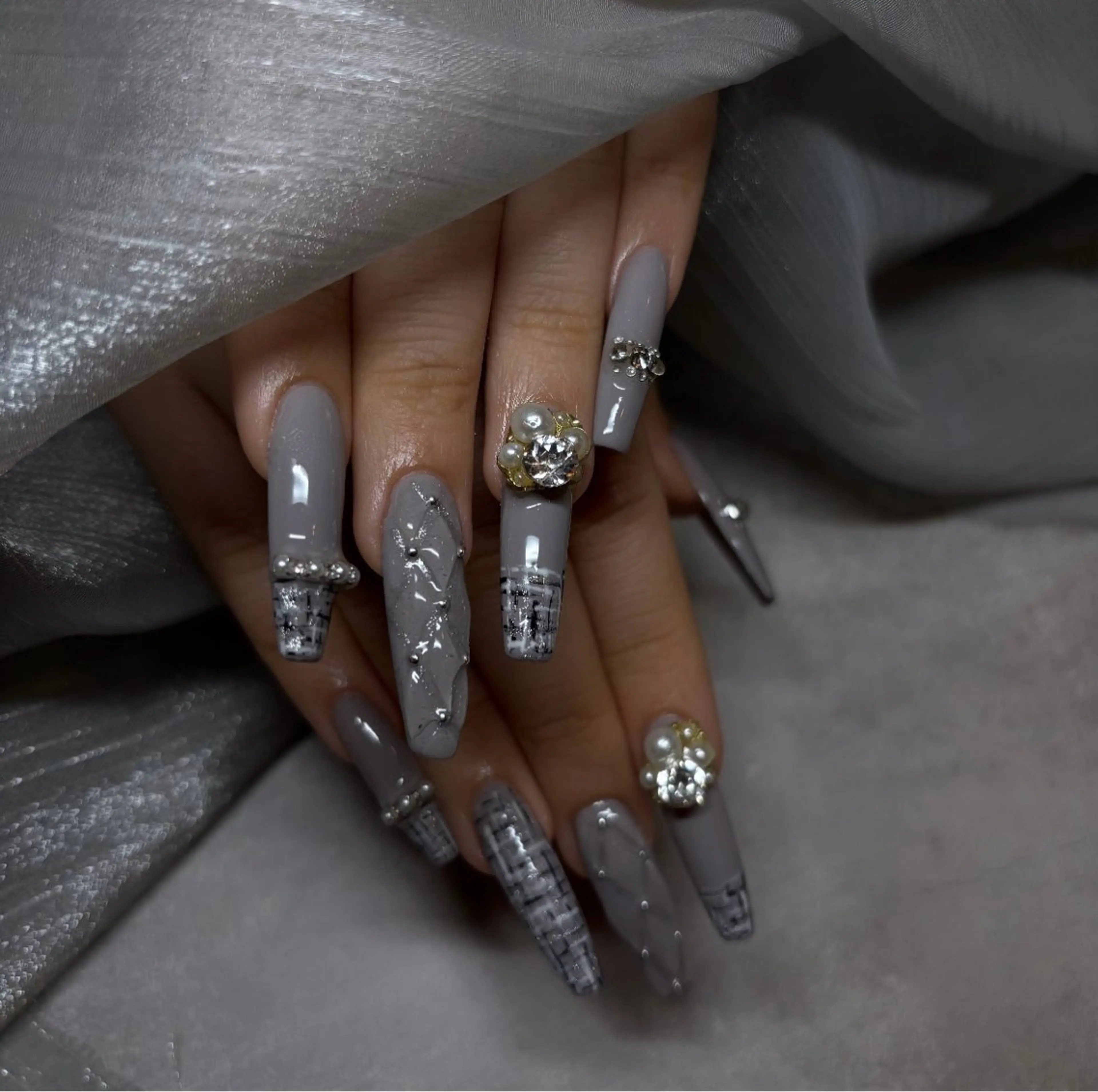 ネイル FOUNDATION所属・yuno❤︎ FOUNDATIONのネイルデザイン