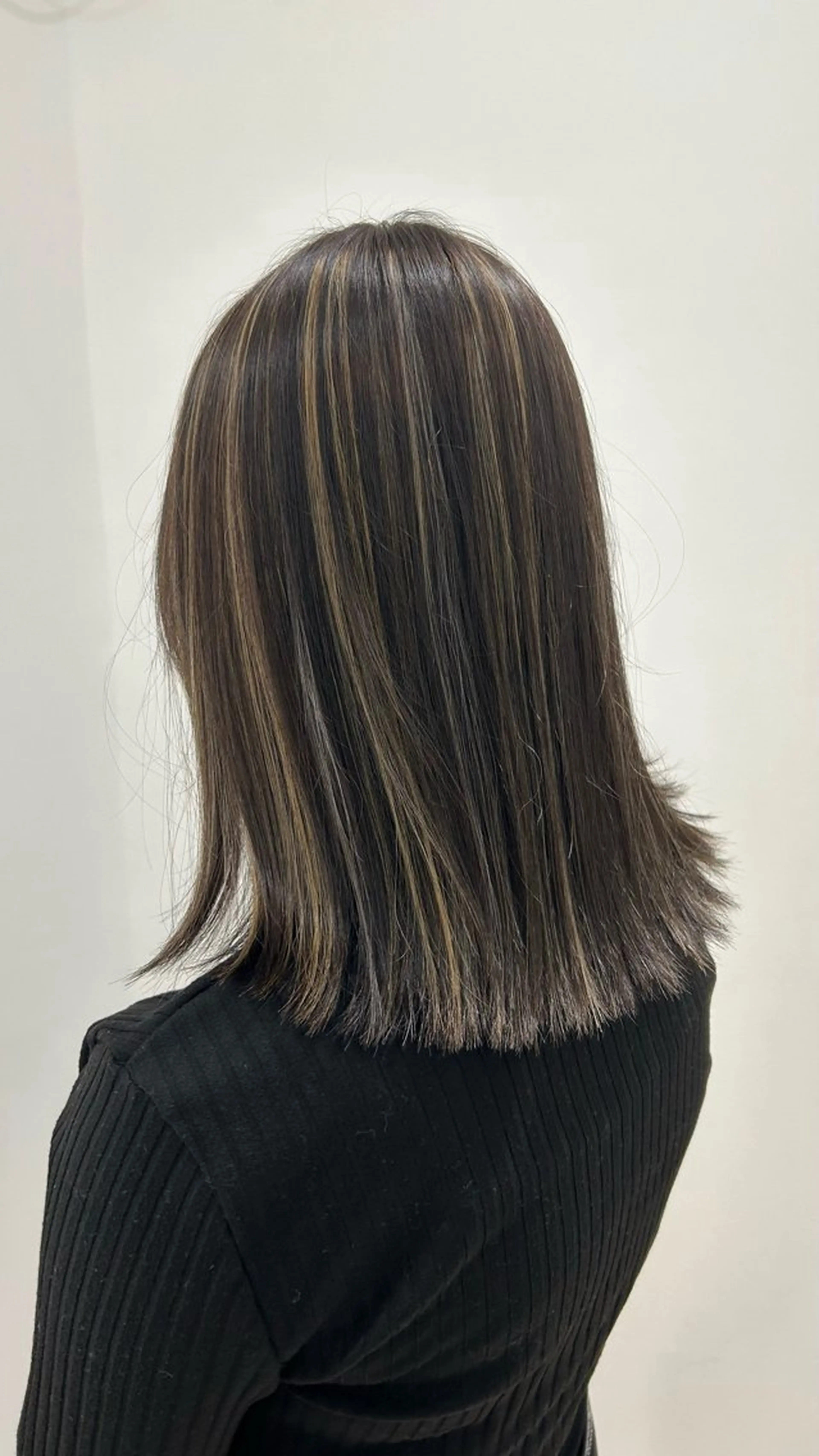 ミディアム カラー ハイライトカラー ハイライト 土田 アキナのヘアスタイル