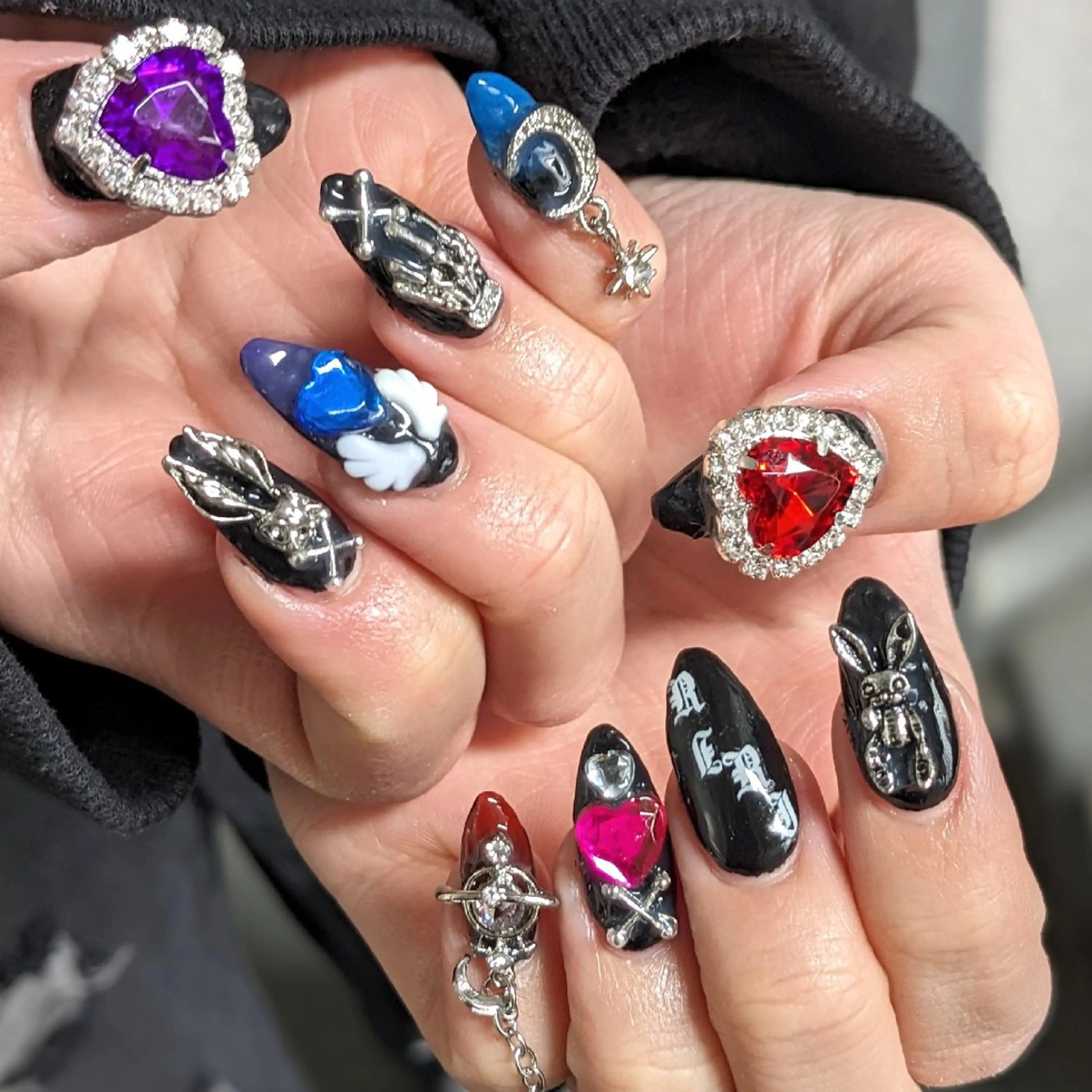 ネイル 持ち込み newrandas hitomiのネイルデザイン