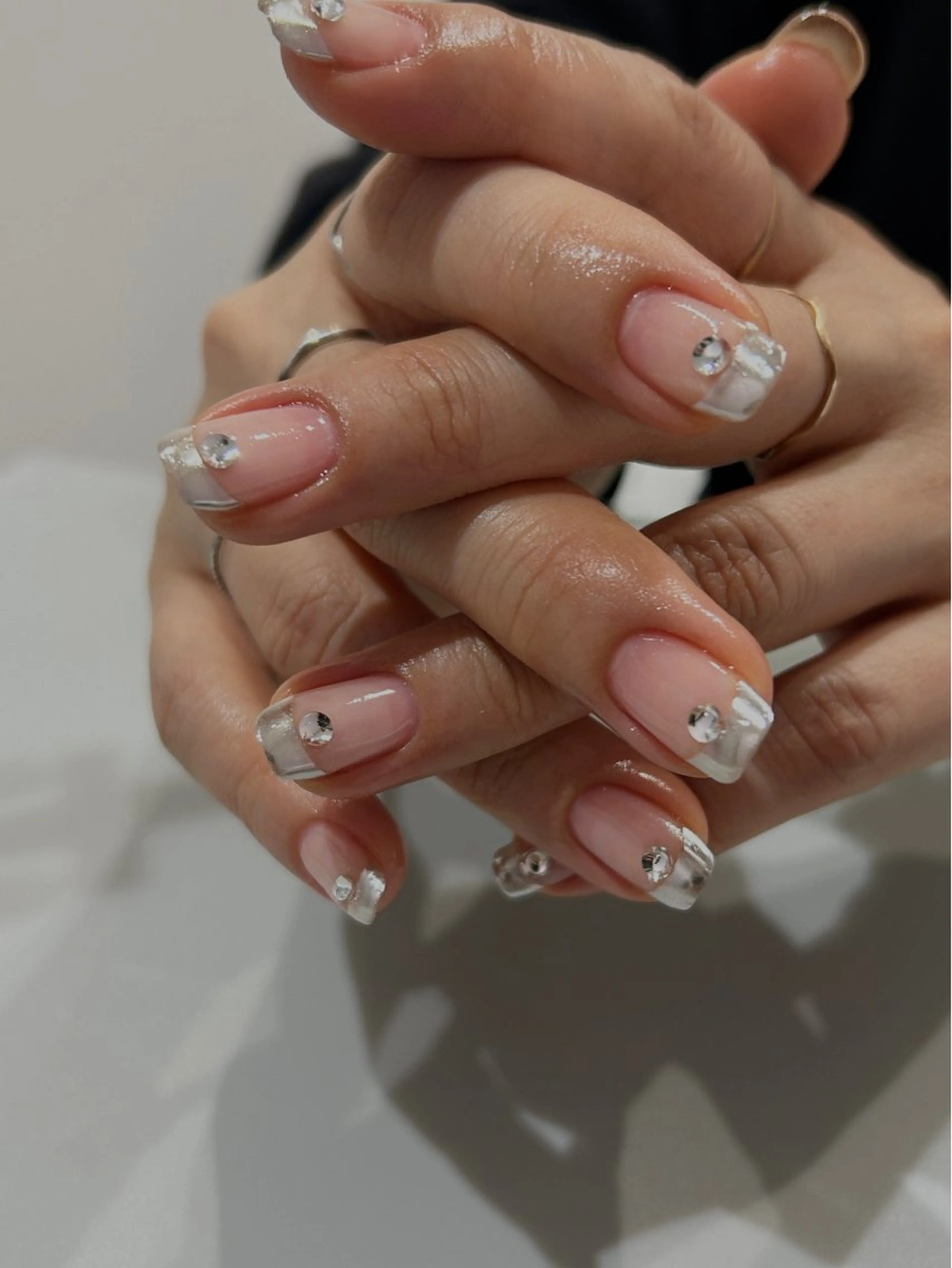 ネイル ハンドネイル NINEnami ニュアンスネイルのネイルデザイン