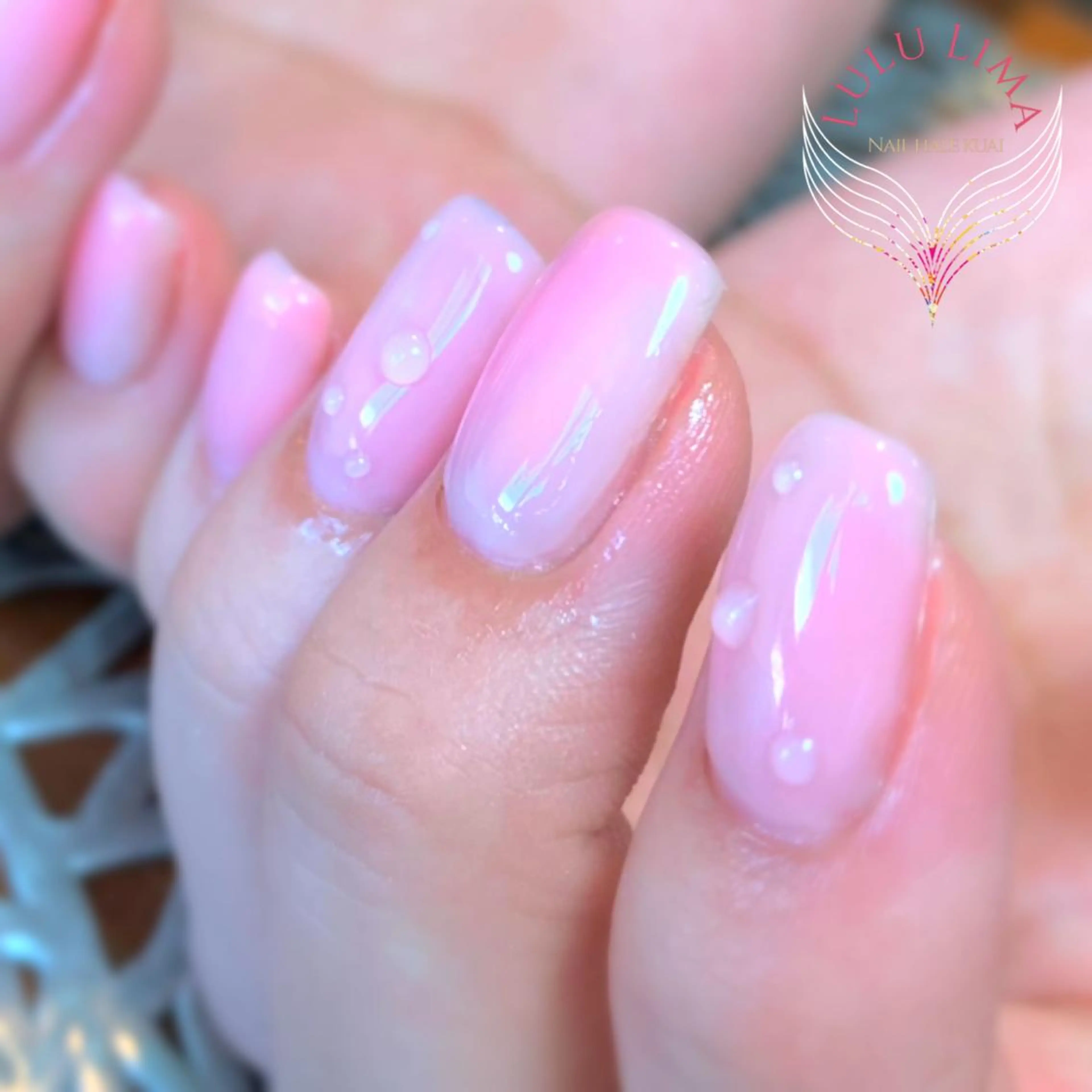 ネイル ハンドネイル ハンドケア LULU LIMAのネイルデザイン