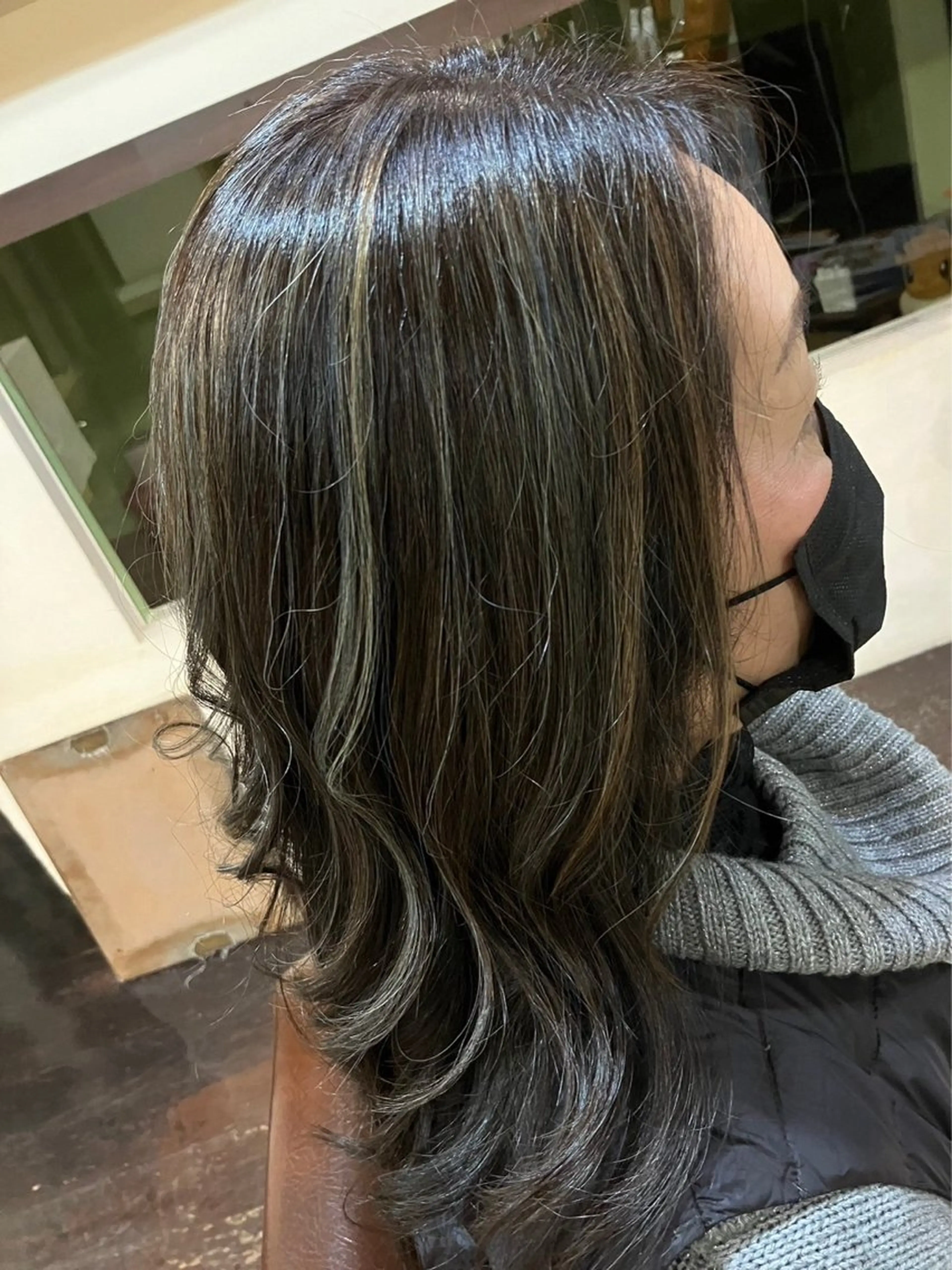 カラー ハイライトカラー 谷 未来美のヘアスタイル