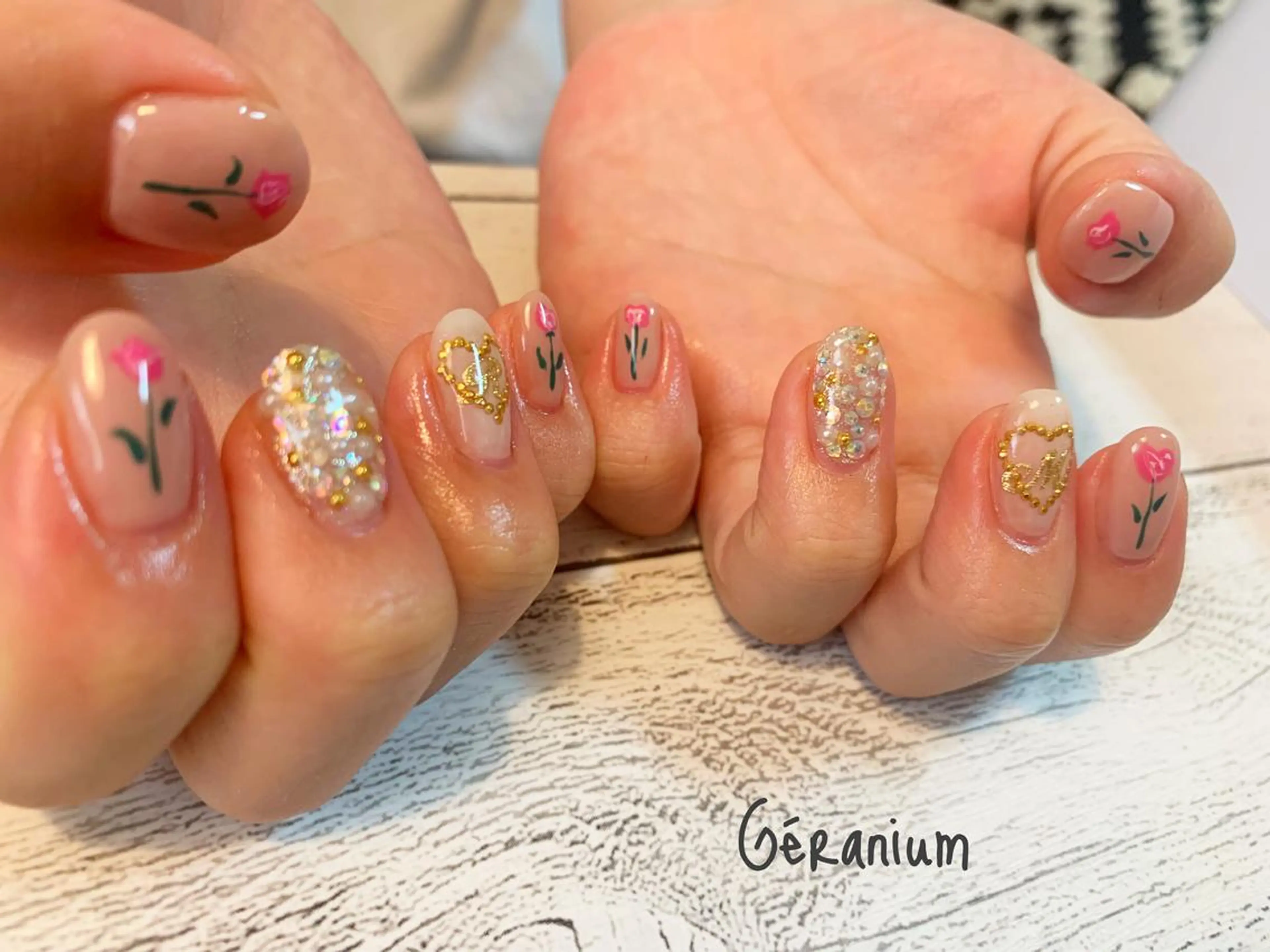 ネイル ハンドネイル GéRanium Harukaのネイルデザイン