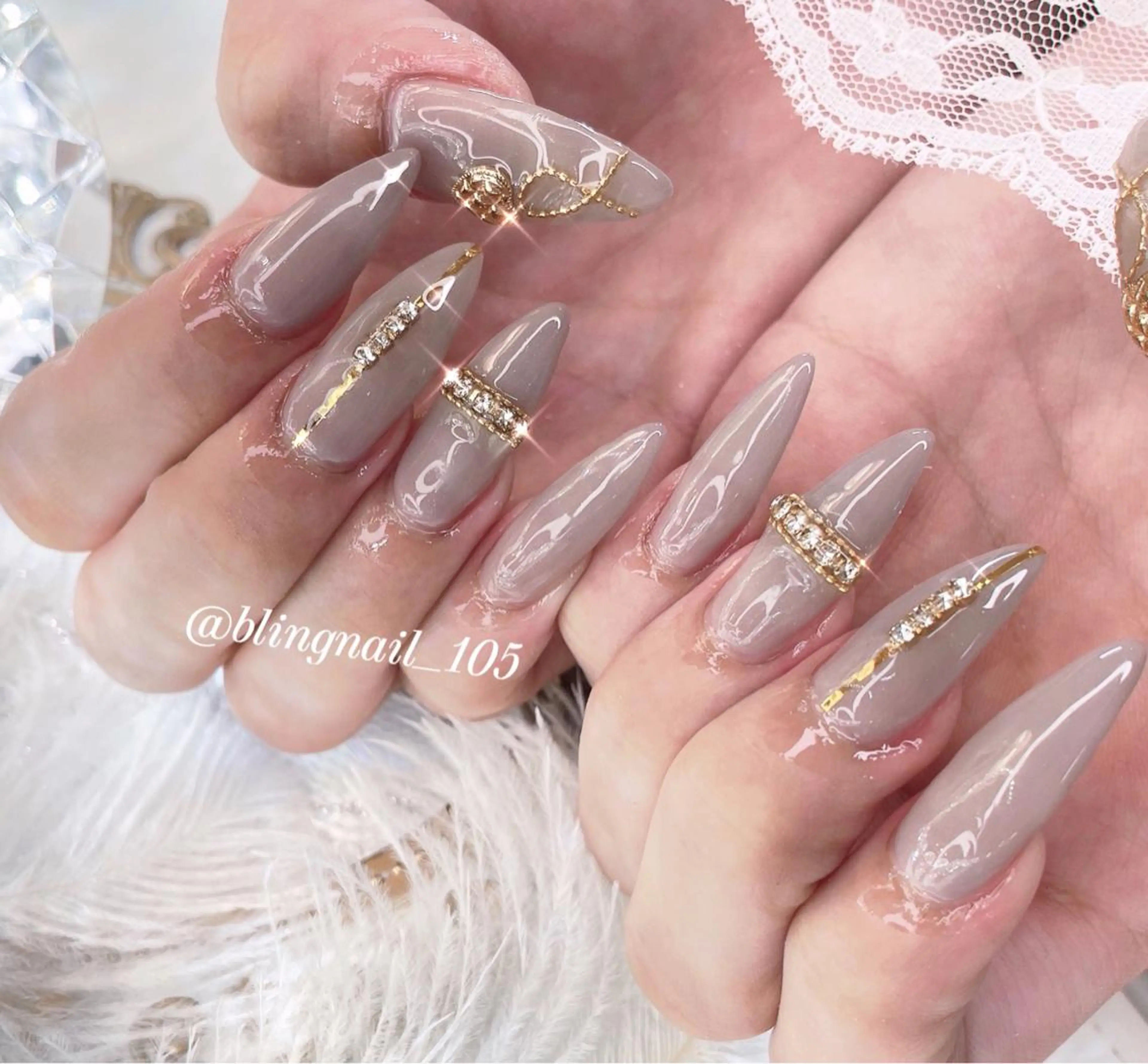 ネイル 23時まで❤︎韓国、 ワンホンネイルのネイルデザイン