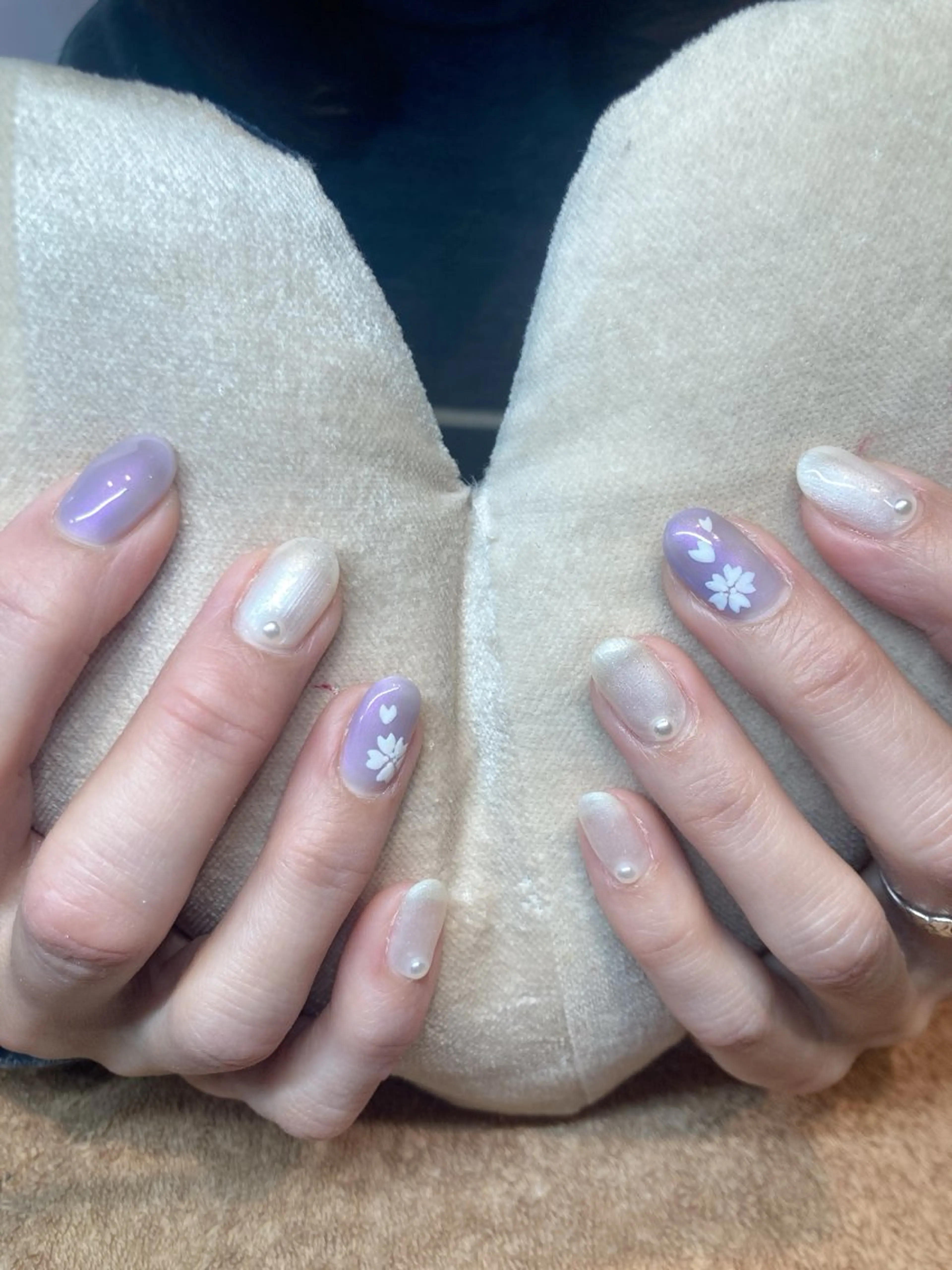 ネイル ECLAT エクラ所属・寺山 千鶴のネイルデザイン