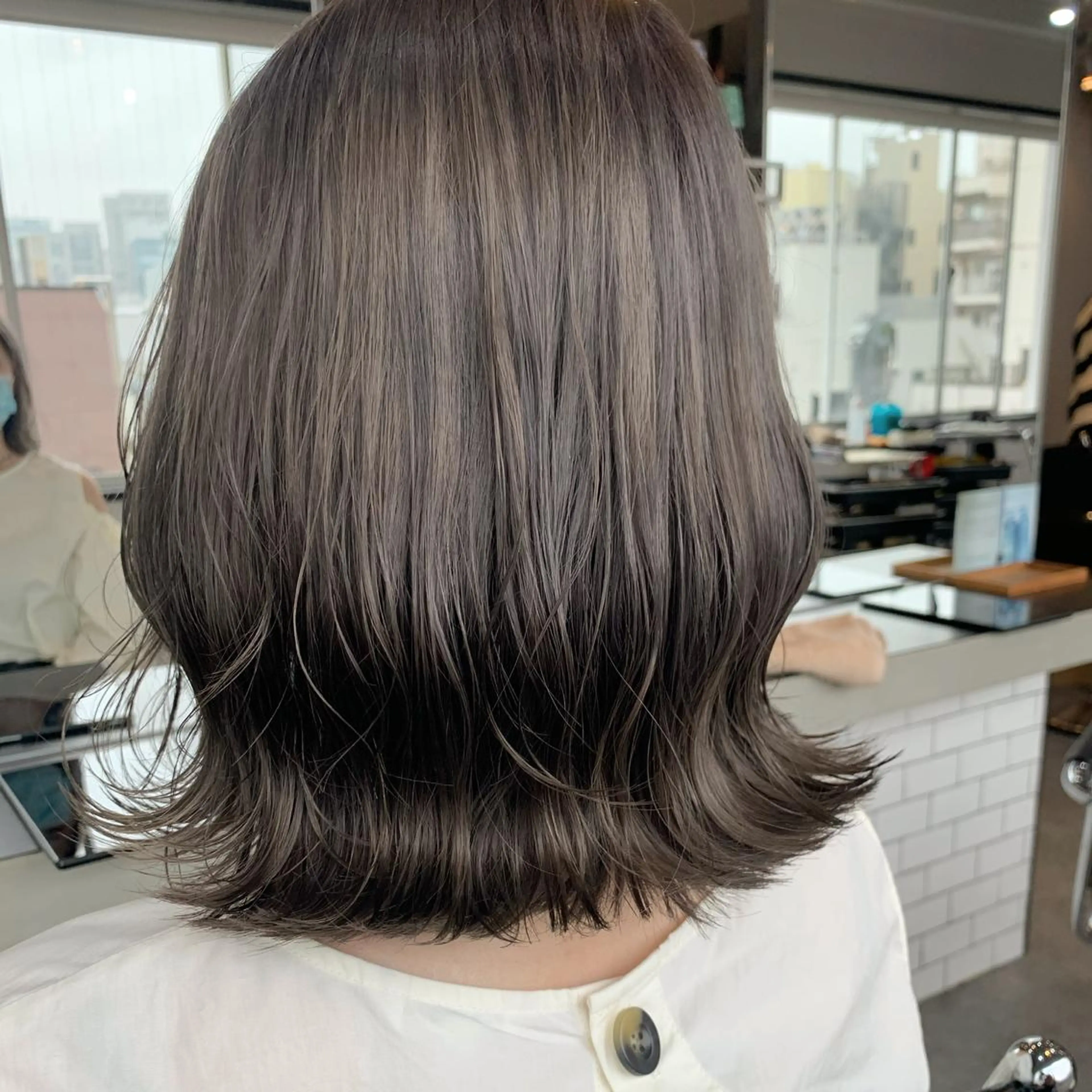 ミディアム カラー SAKURA 原宿所属・なかの たくみのヘアスタイル