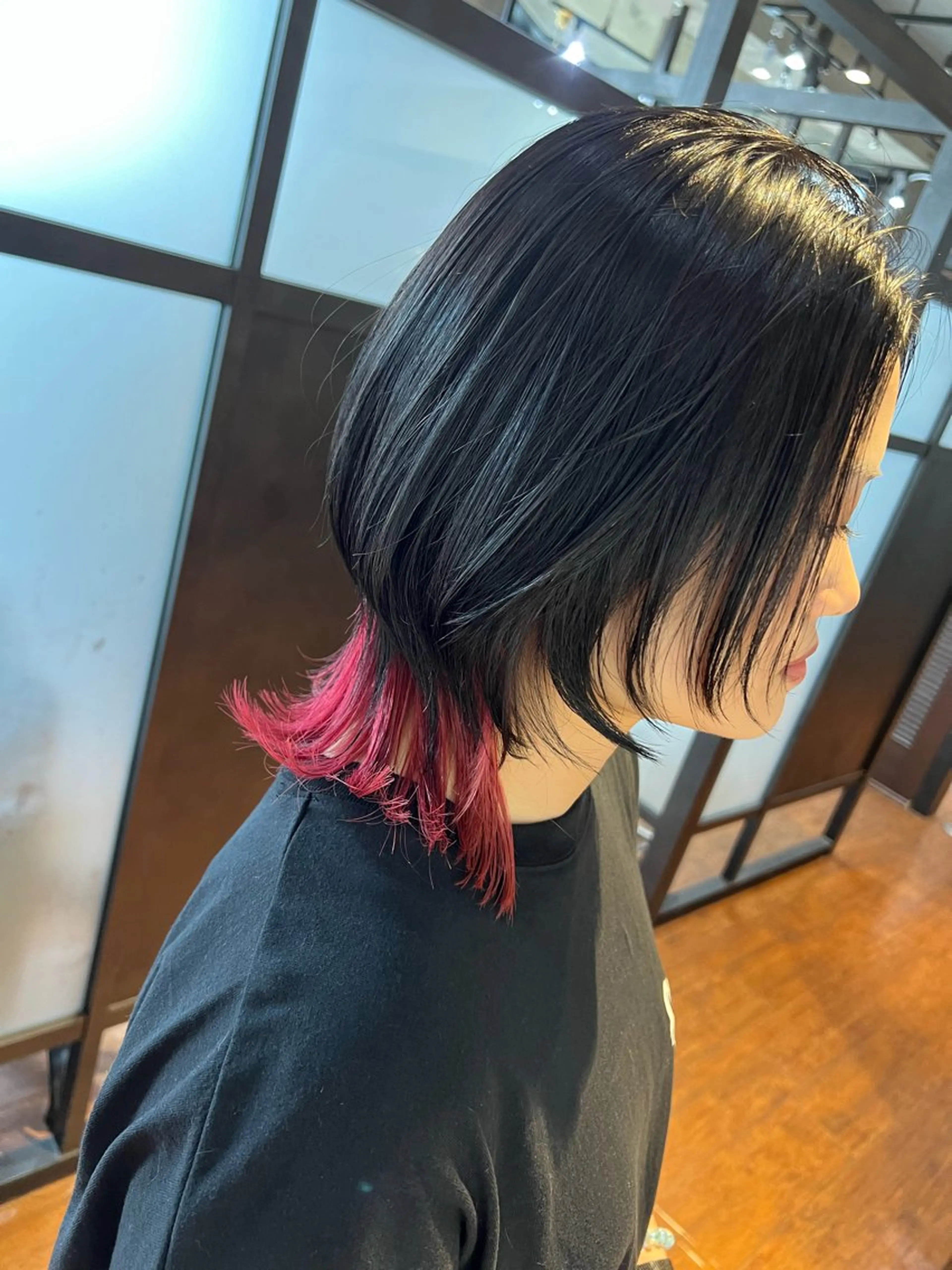 カラー newi TATSUのヘアスタイル