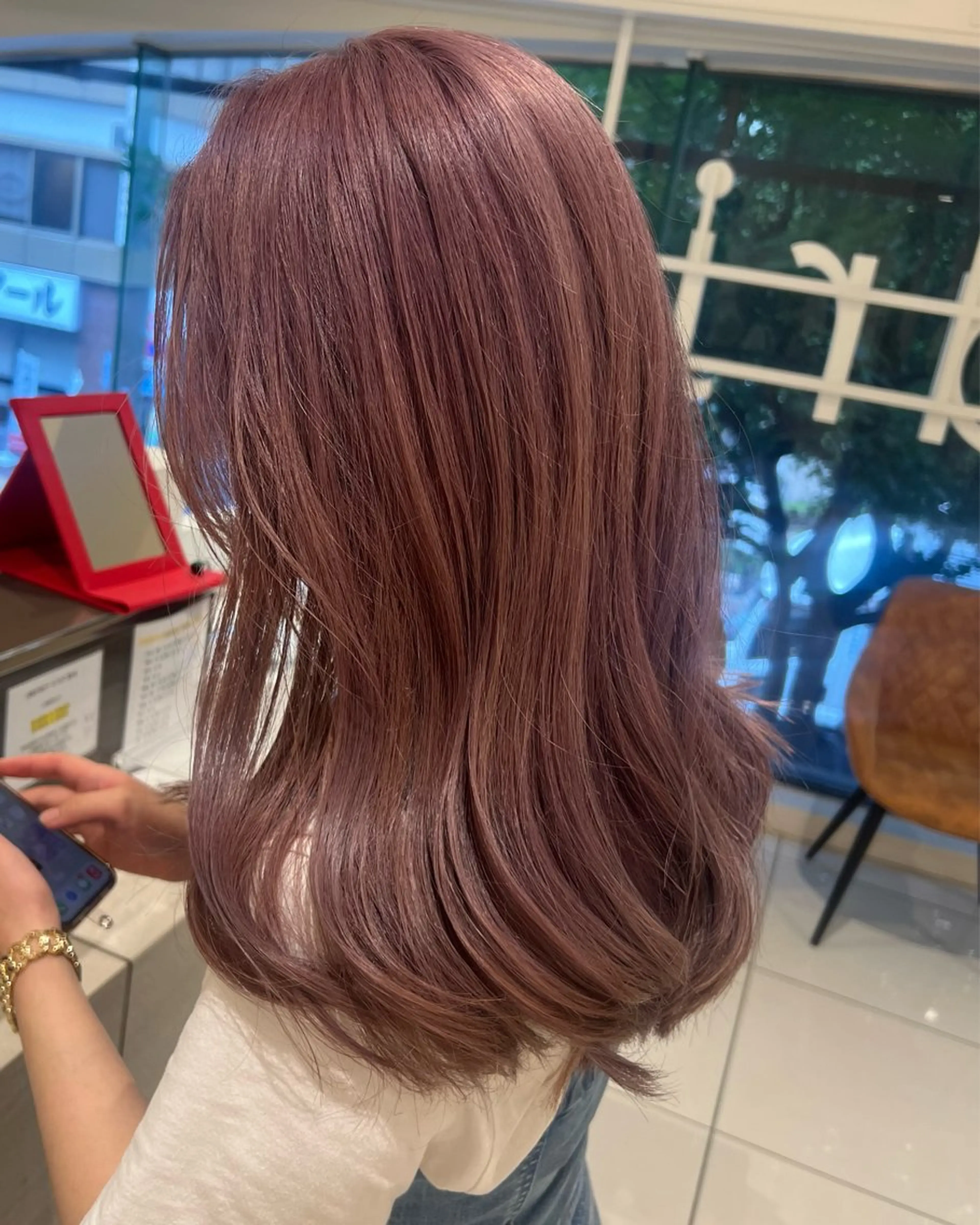 ミディアム カラー ハイトーンカラー ピンクカラー カット ヘアカラー トリートメント ぷつっとボブ/ 似合わせ🥀原ちひろのヘアスタイル