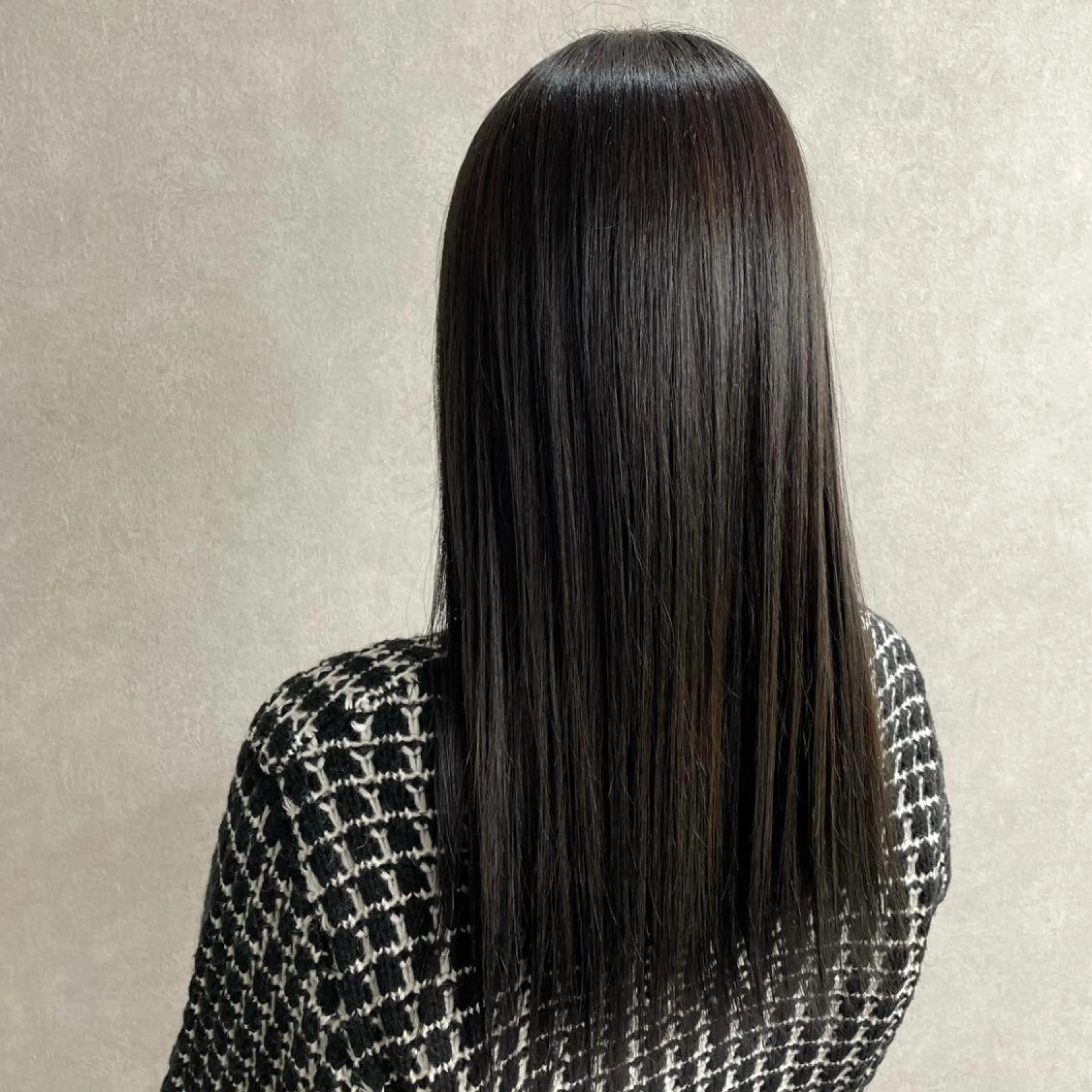 ショート カラー パーマ ヘアアレンジ メンズ キッズ ネイル マツエク・マツパ アイブロウ 黒髪 ナチュラルブラック ナチュラル mona/ ストレートスタイル✨のヘアスタイル