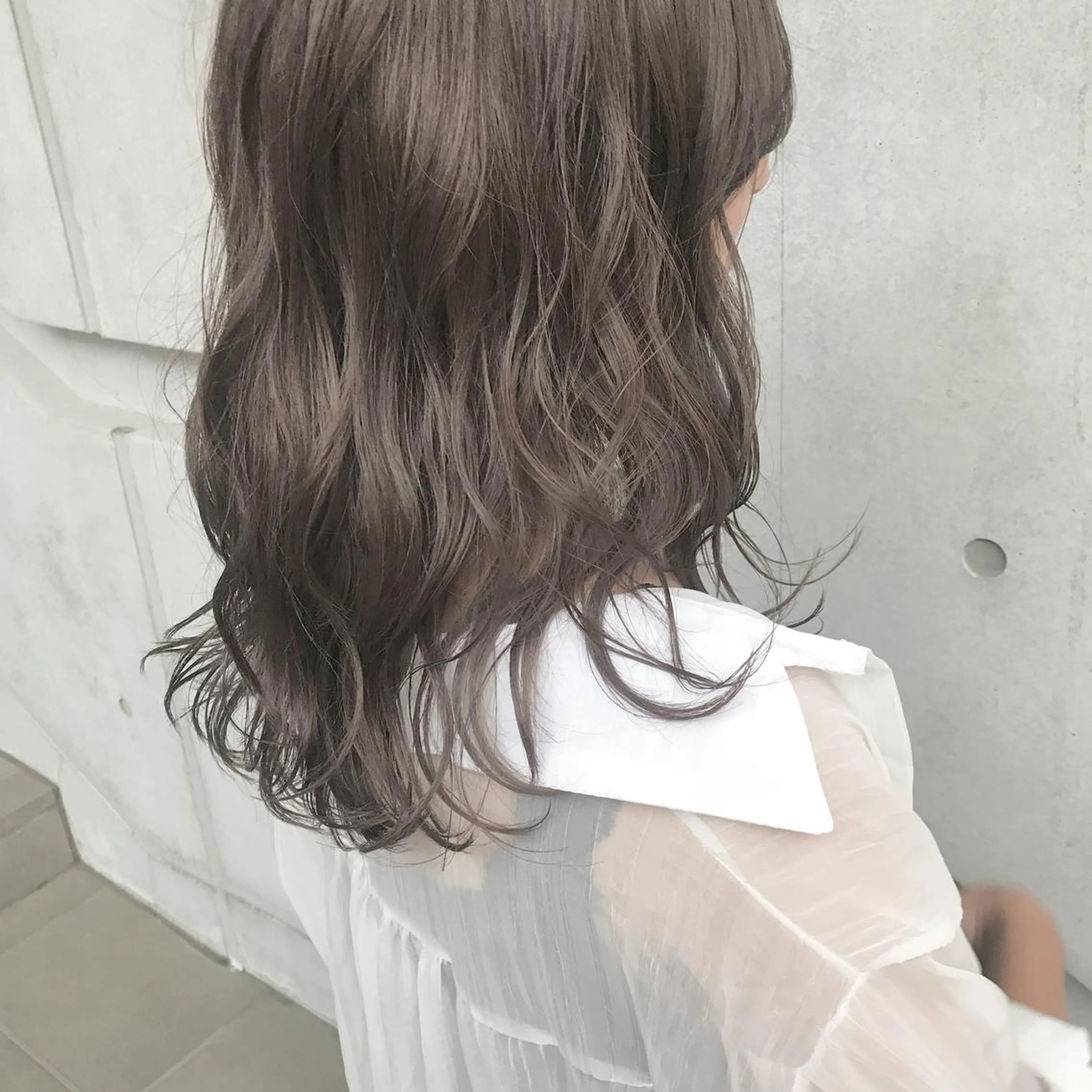 ミディアム カラー ヘアアレンジ ブリーチ グレージュ カット ヘアカラー トリートメント Aloa透明感ヘア ♡kanami♡のヘアスタイル