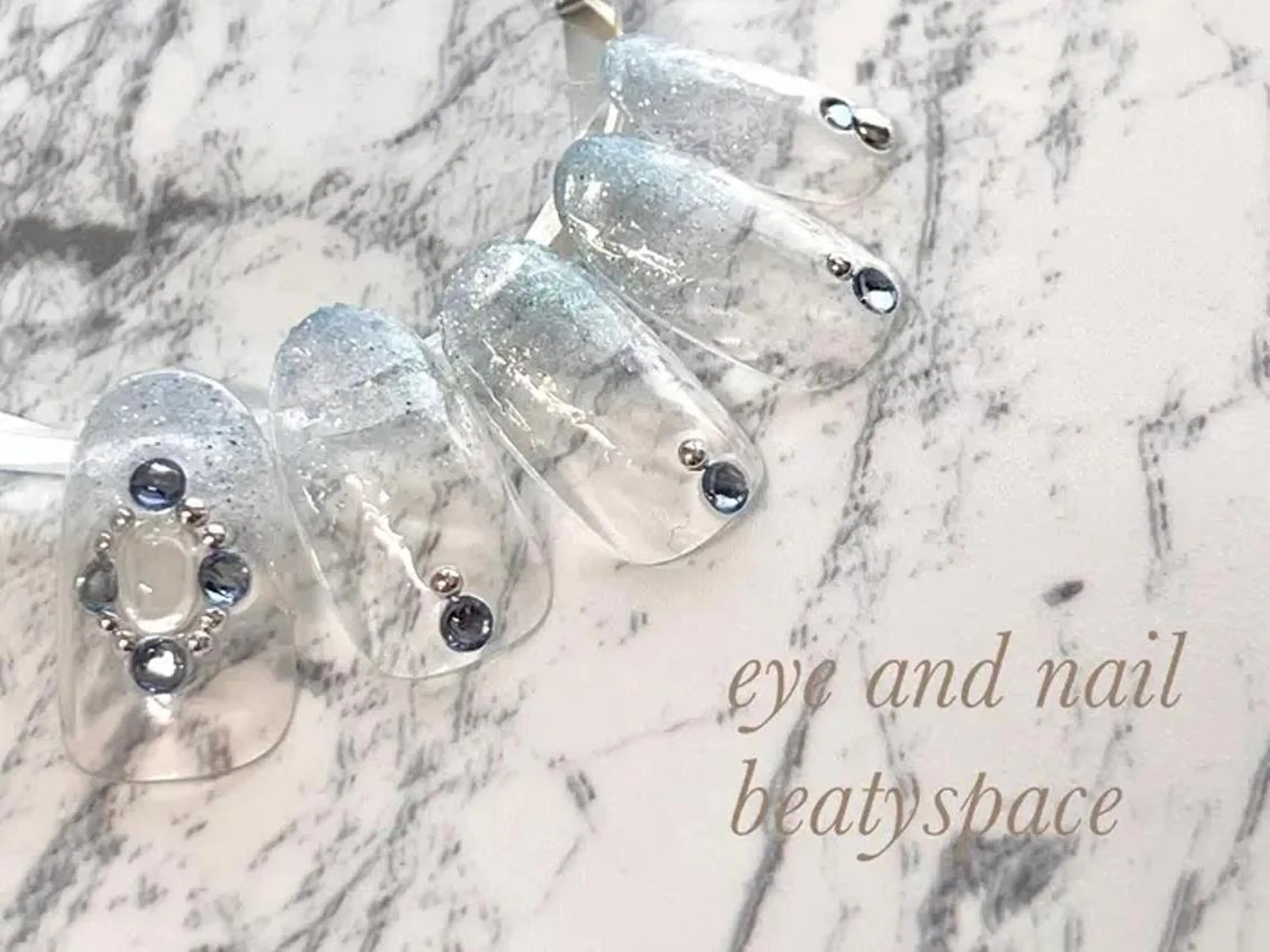 ネイル Nail❁Eye SERIのネイルデザイン